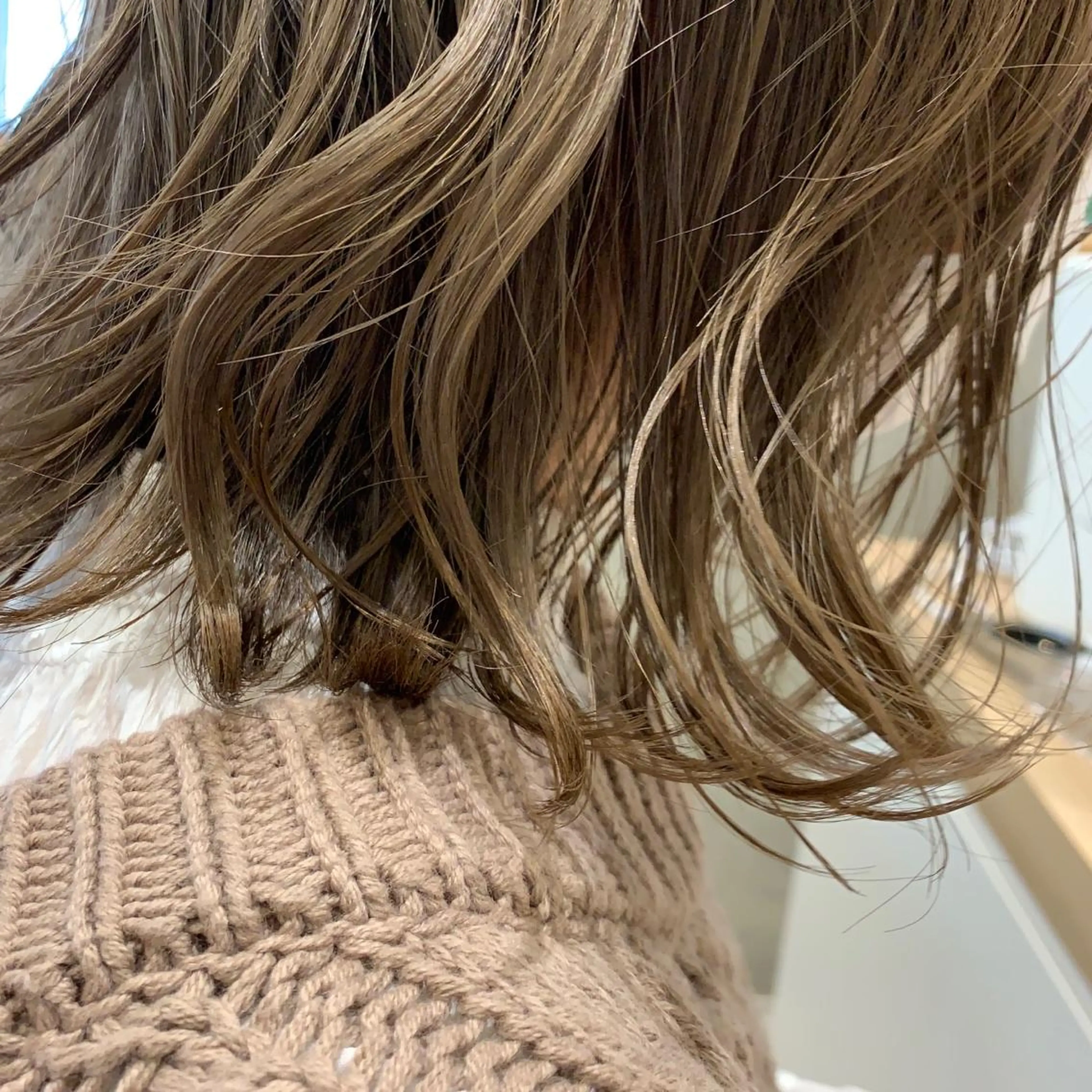 ミディアム 鈴木 まりやのヘアスタイル