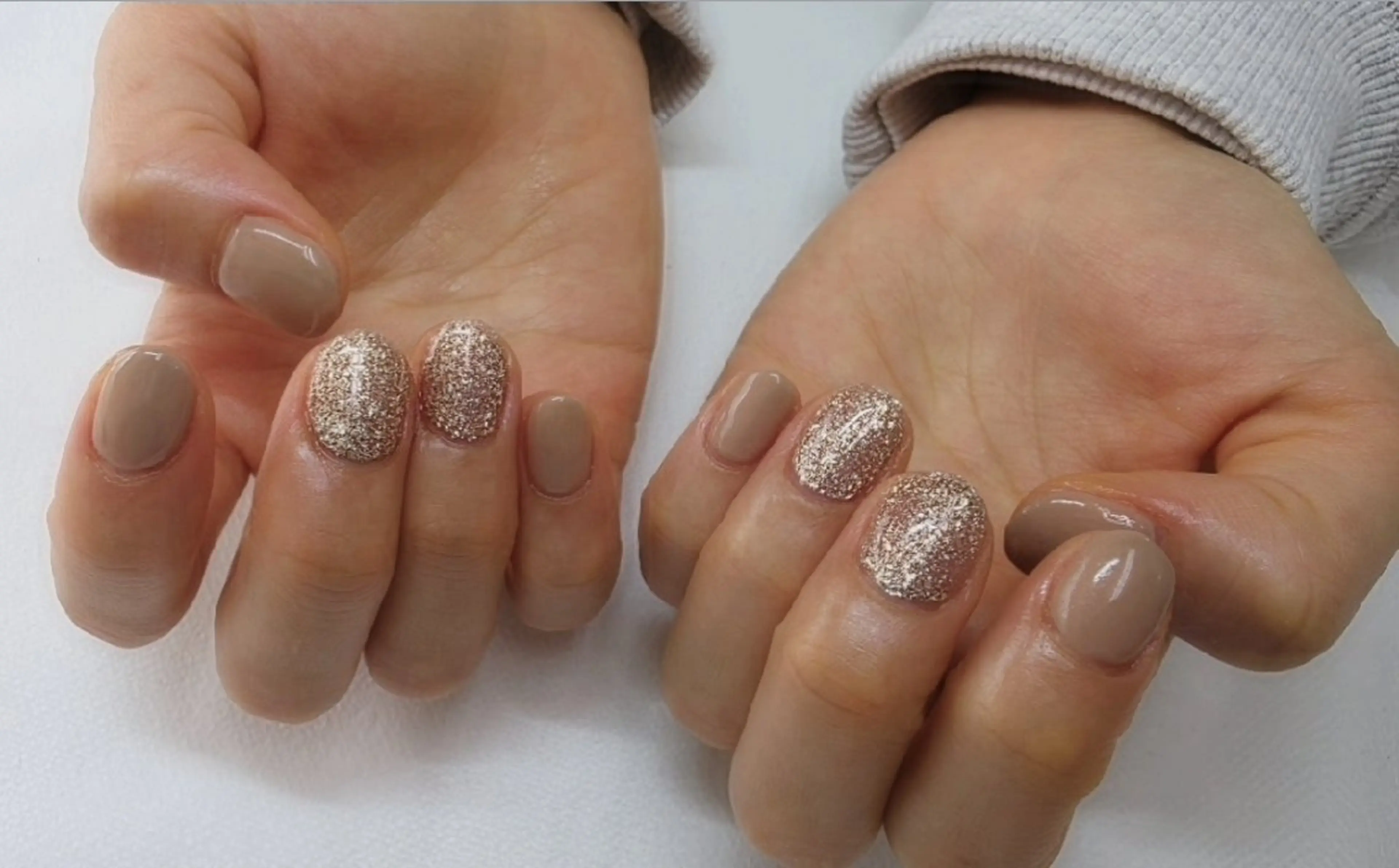 【残り10名様のみ】ハンドカラー　【オフなし】2色までOK!ラメOK!の写真