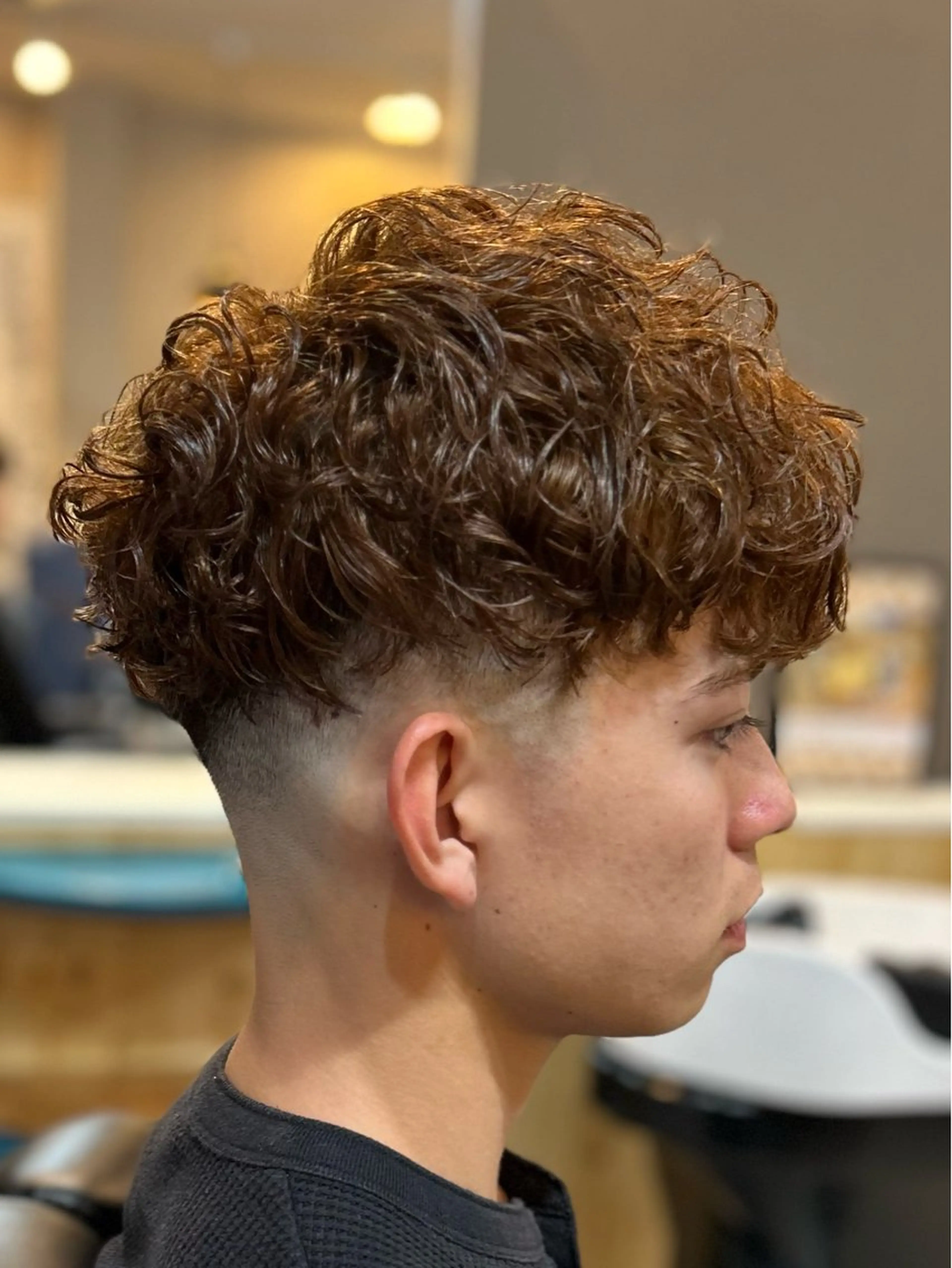 ミディアム パーマ パーマ THEBARBER TEN所属・伊禮 海凪のヘアスタイル