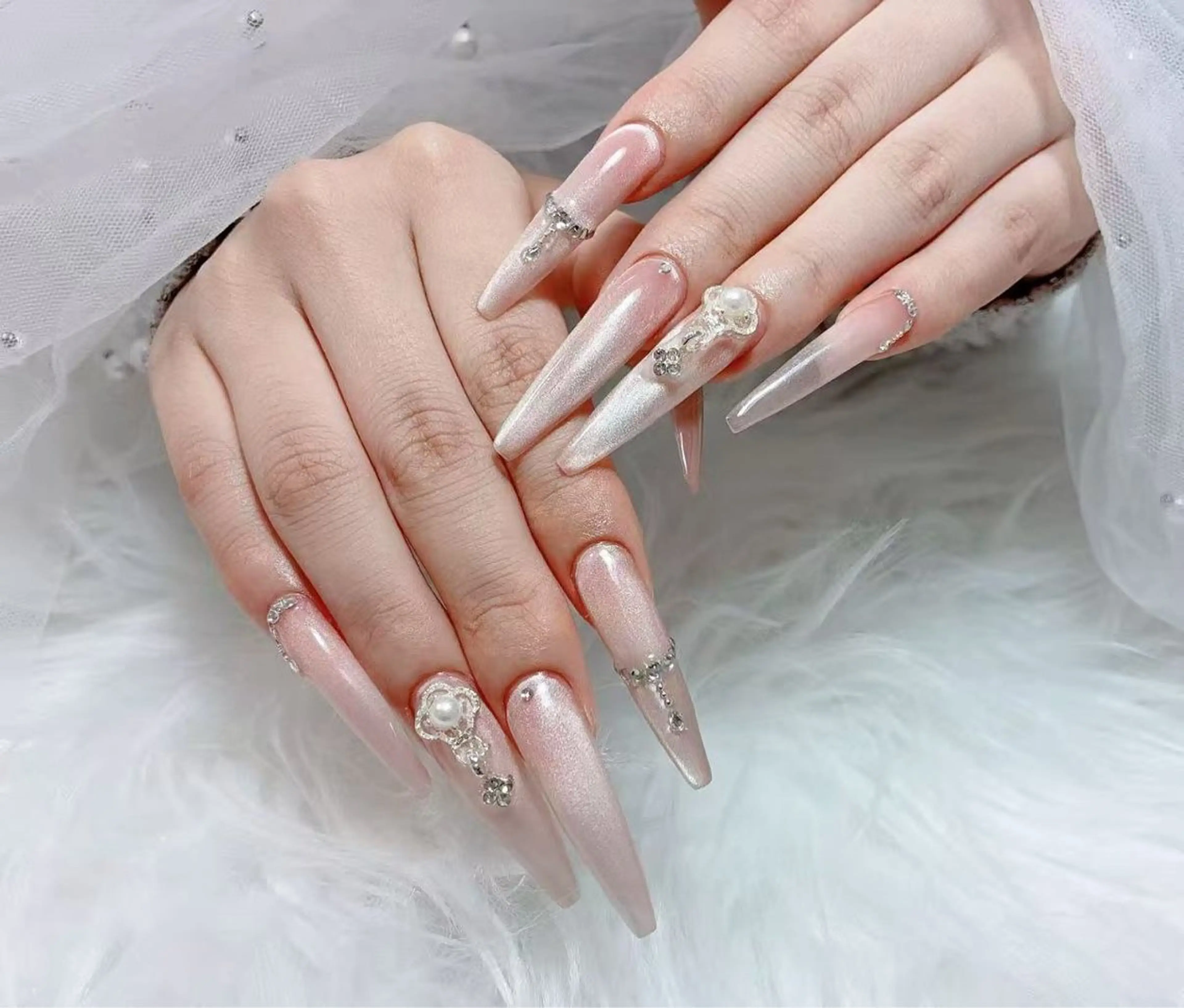 ネイル アニマル柄 チークネイル 成人式 フラッシュネイル フットネイル ハンドネイル B·U Nail大宮 長さだし専門店のネイルデザイン