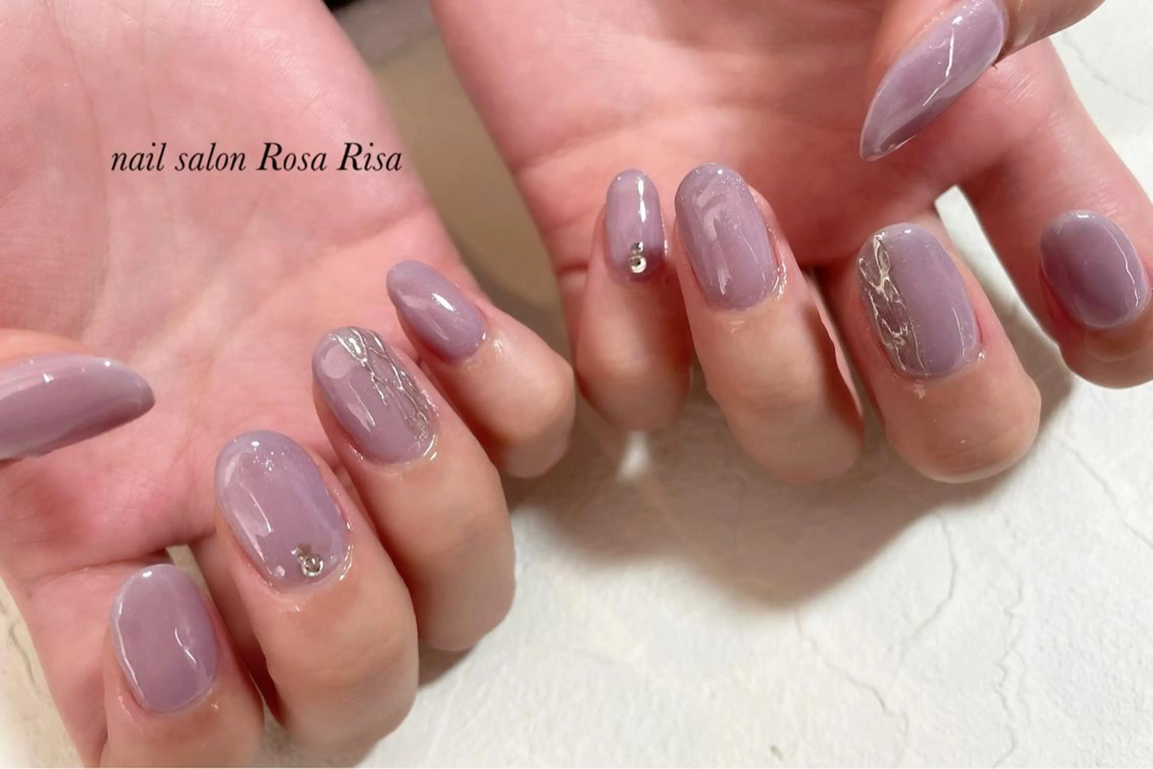 ミディアム ネイル パープルカラー パープル ネイルスタジオ シェイクユアハンズのネイルデザイン