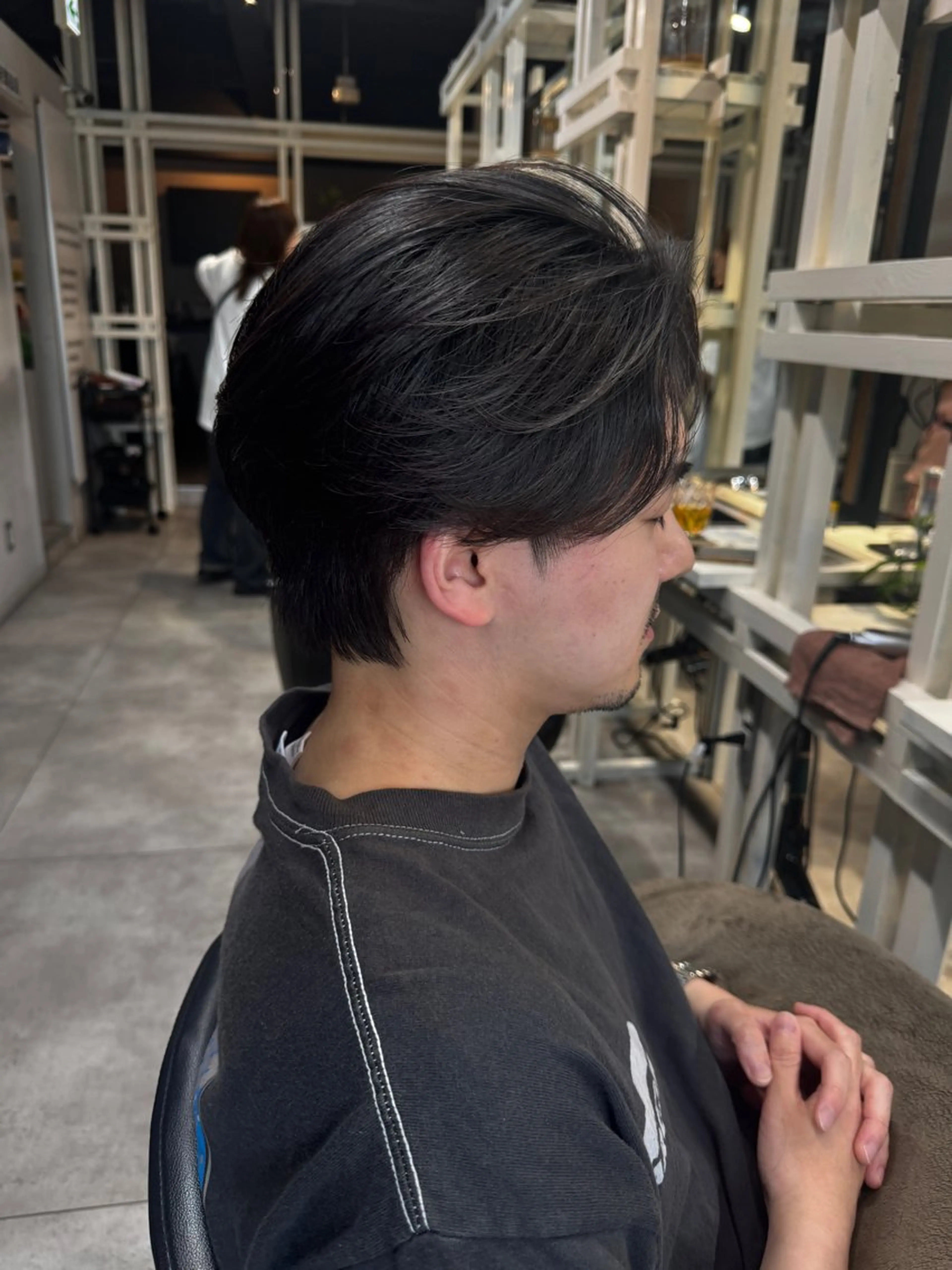 ミディアム メンズ ビジネス カット 似合う髪型が 分からない方へのヘアスタイル