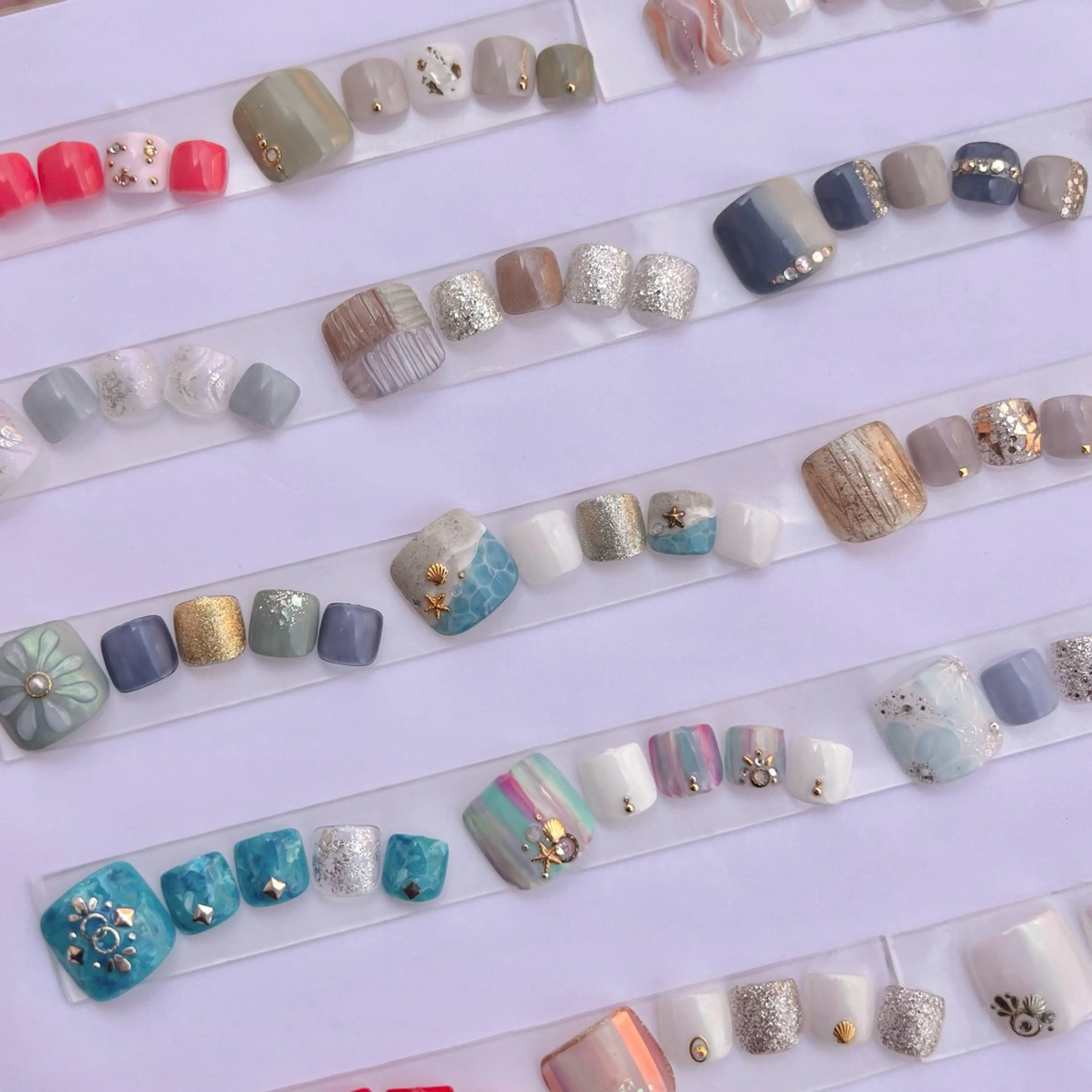 【オフなし】50種類の選べるフットサンプルデザインの写真