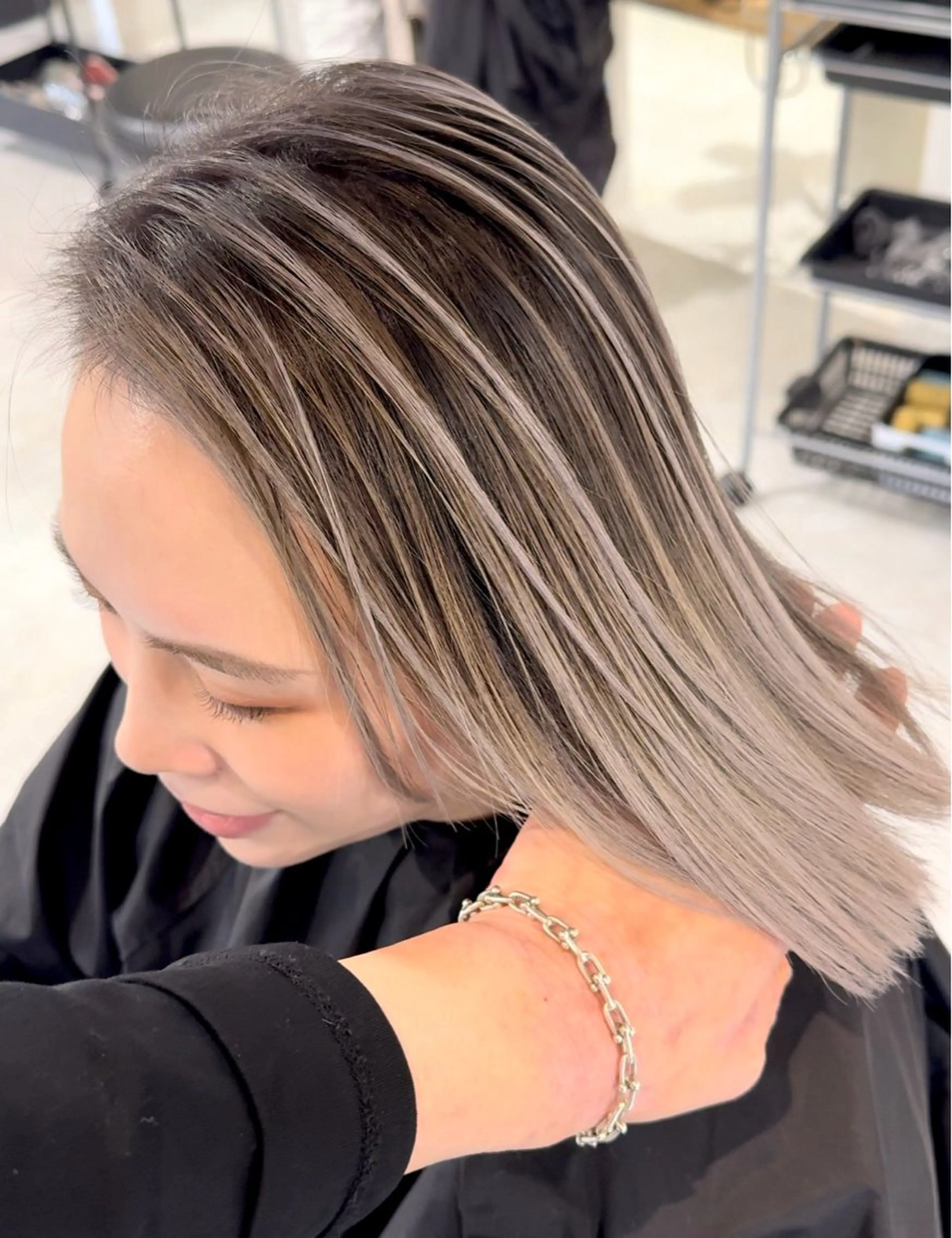 ミディアム ハイライト レイヤーカット 神戸でブリーチなら puty/レイヤーのヘアスタイル