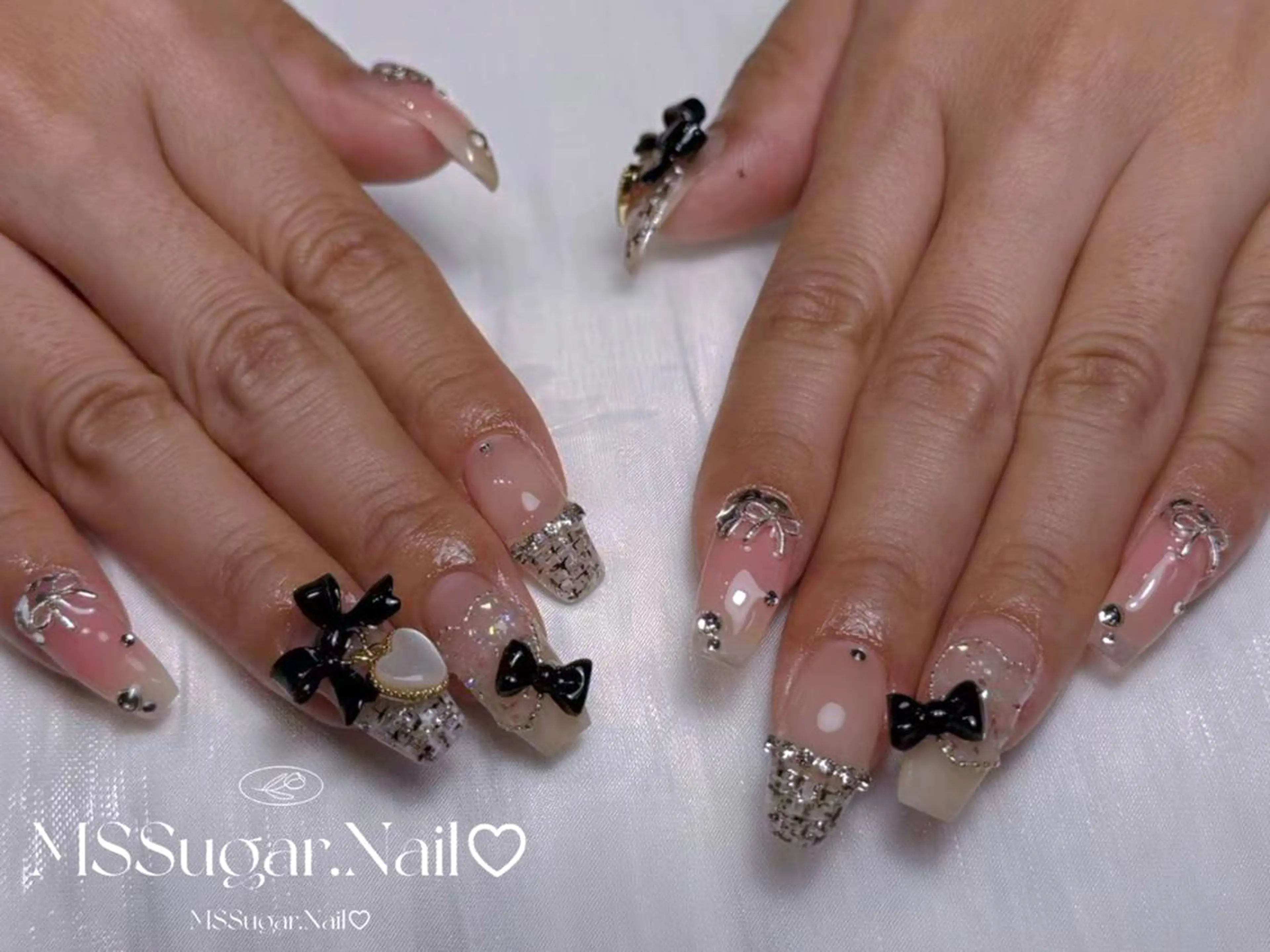 ネイル ハロウィン ロングネイル マグネットネイル スカルプネイル ネイルチップ MSSugar Nailのネイルデザイン