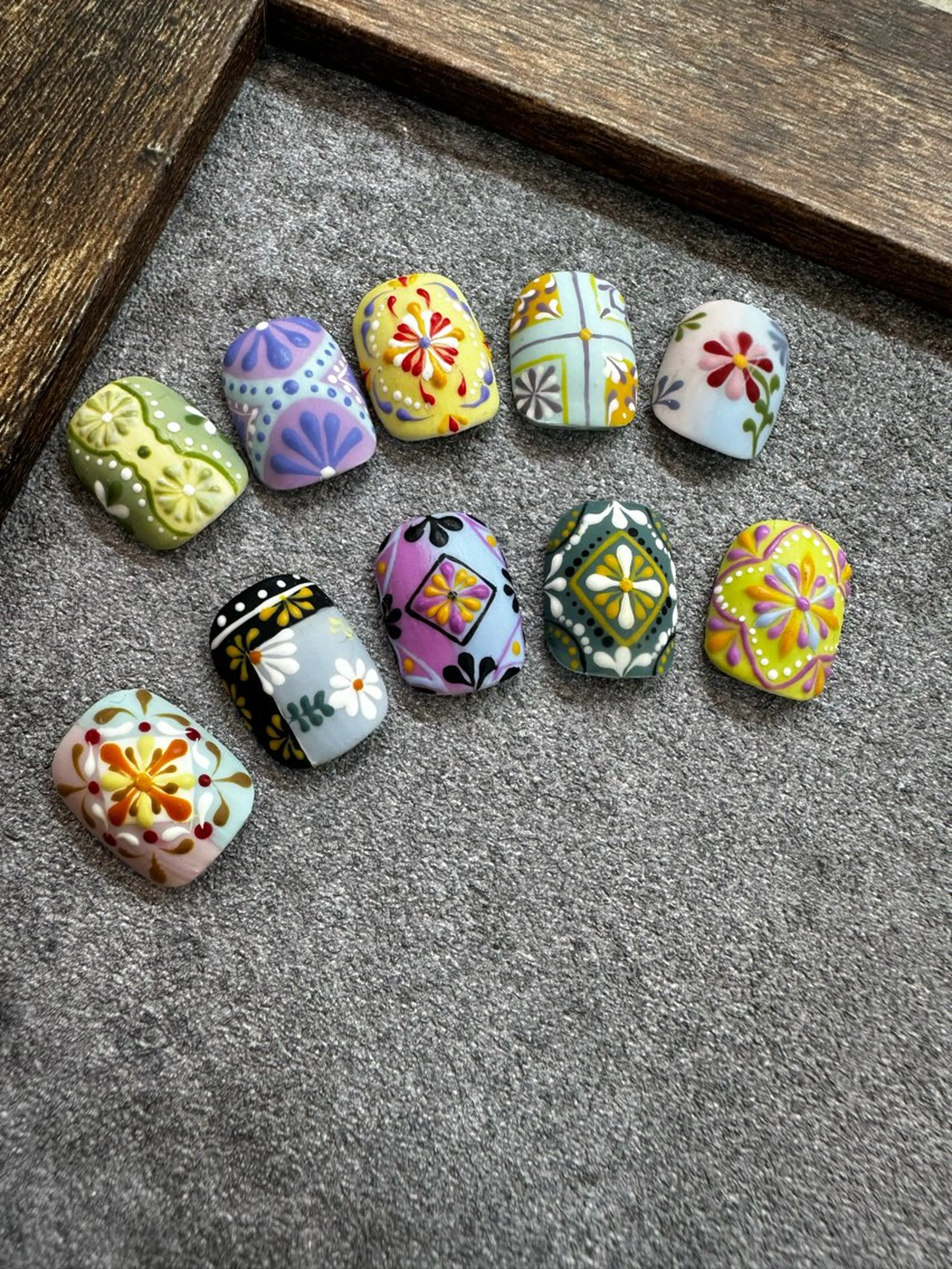 ネイル Mira Nail Studioのネイルデザイン