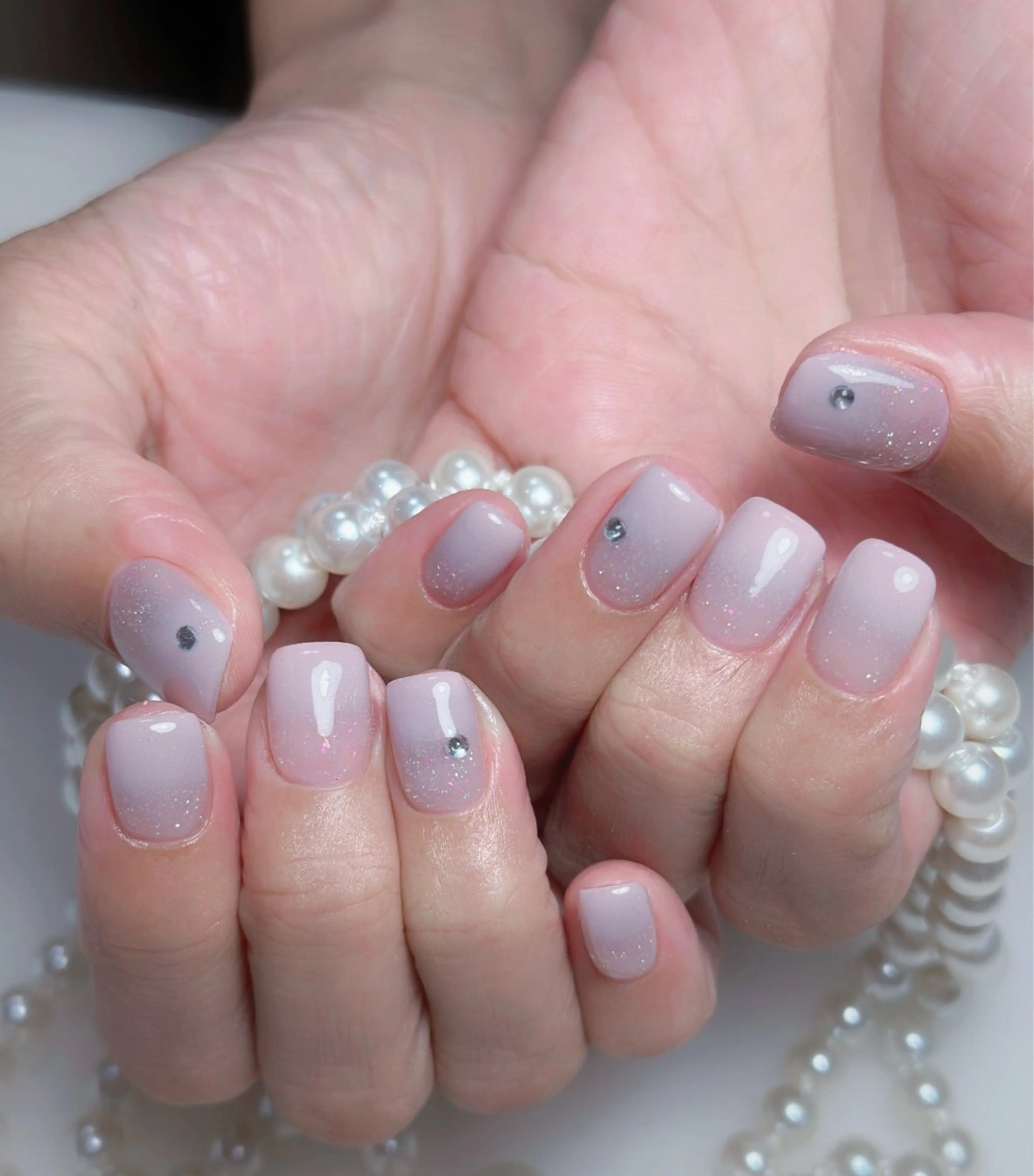 ネイル オーロラネイル 長さ出し フットネイル 韓国ネイル ラメ(グリッター) ハンドネイル 👍thumbs up nail👍のネイルデザイン