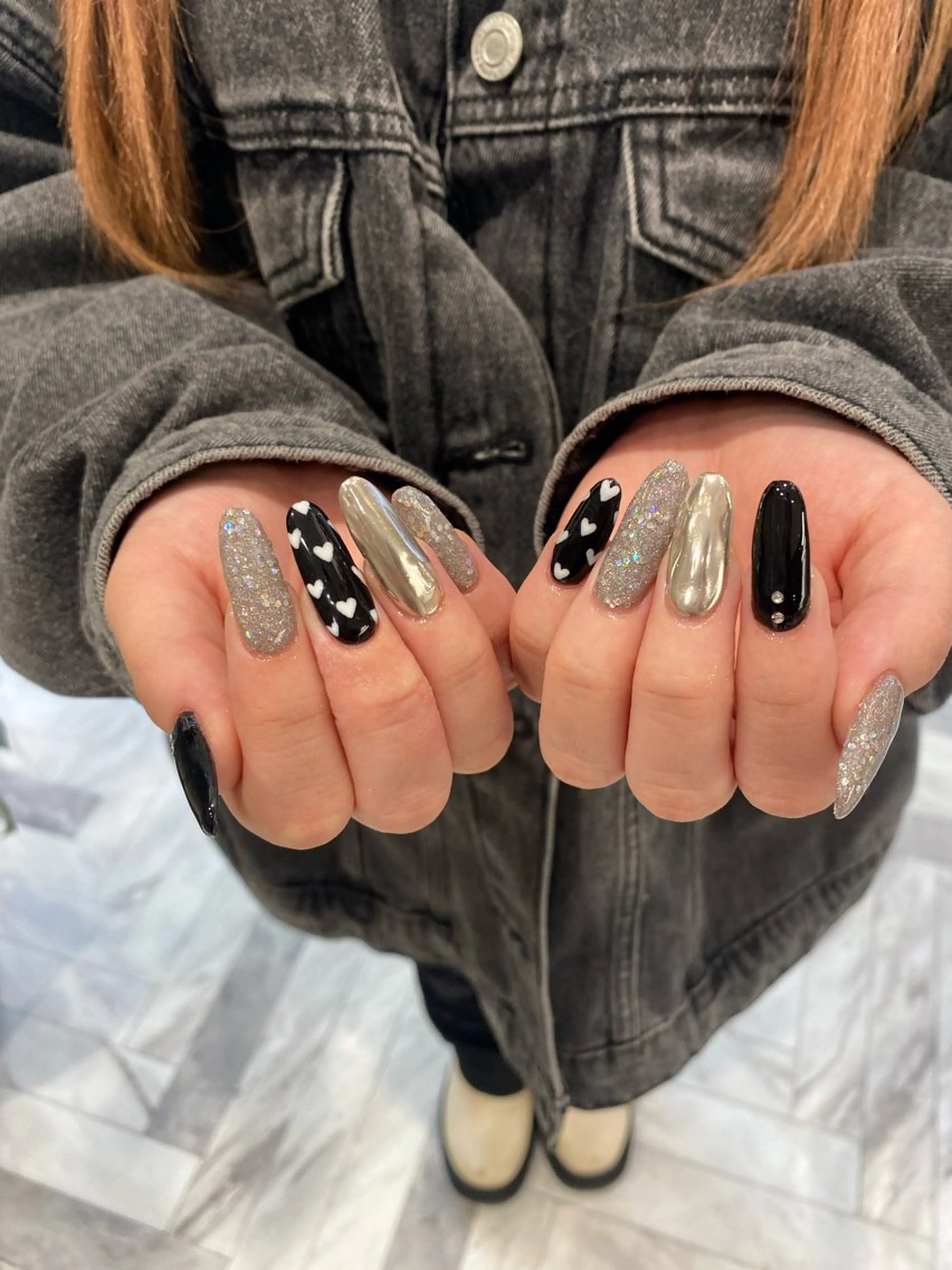 ネイル ハンドネイル カンナ【Y2Kネイル /コーンロウ】のネイルデザイン