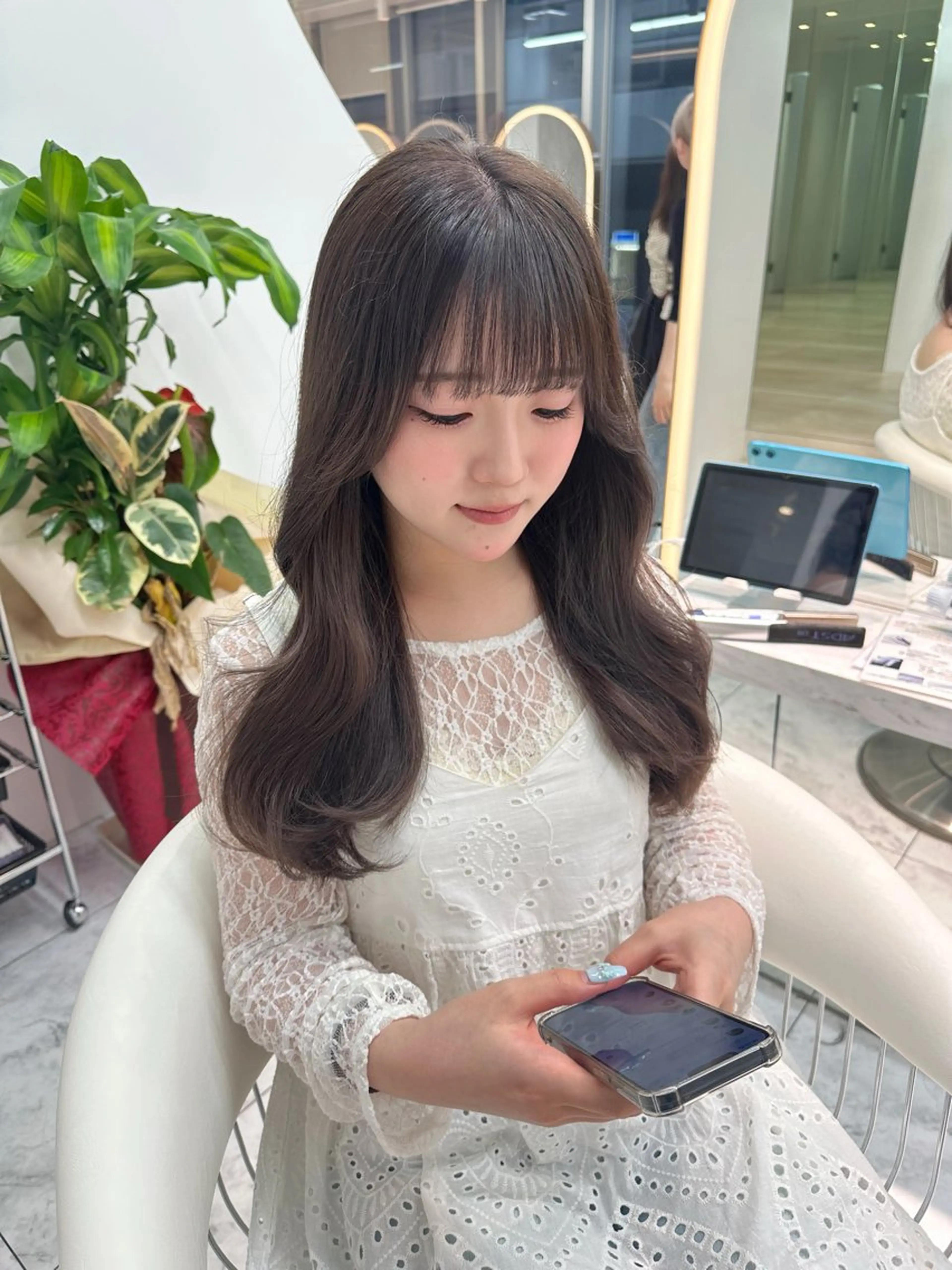 ロング ヘアカラー トリートメント Lond Emi 艶髪モテヘアのヘアスタイル