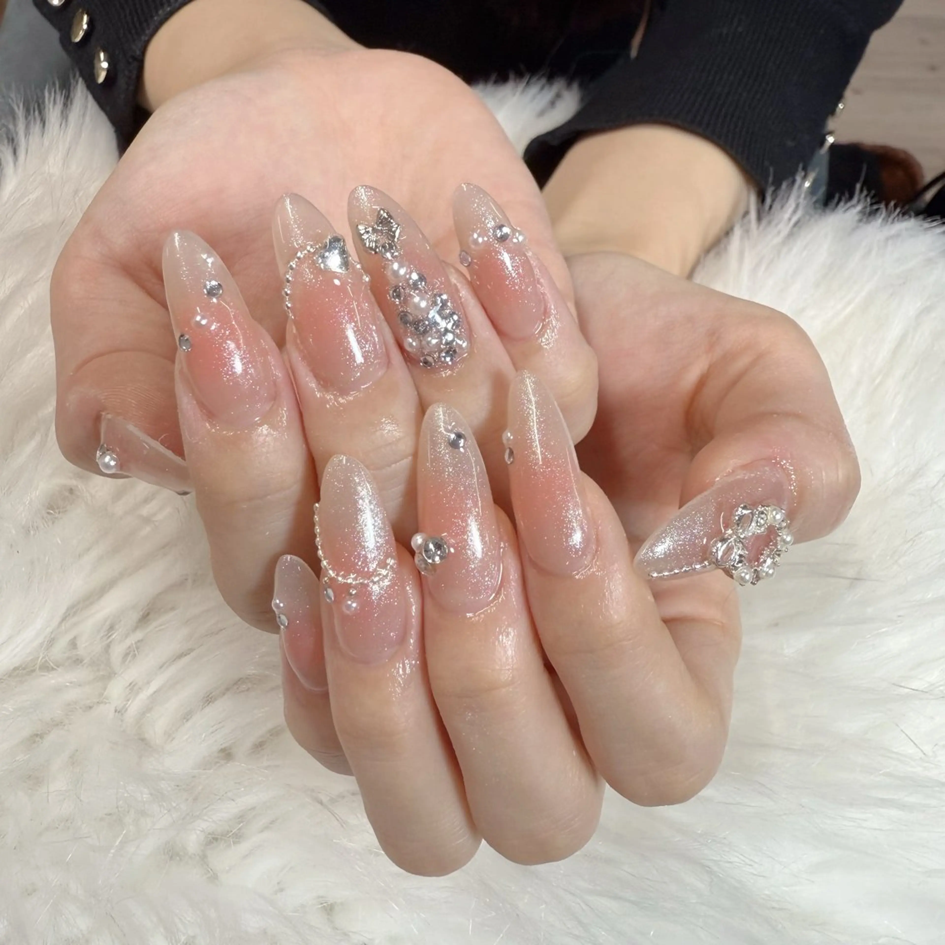 ネイル ハンドネイル 🎀nana🫧 ワンホンネイル🎀のネイルデザイン