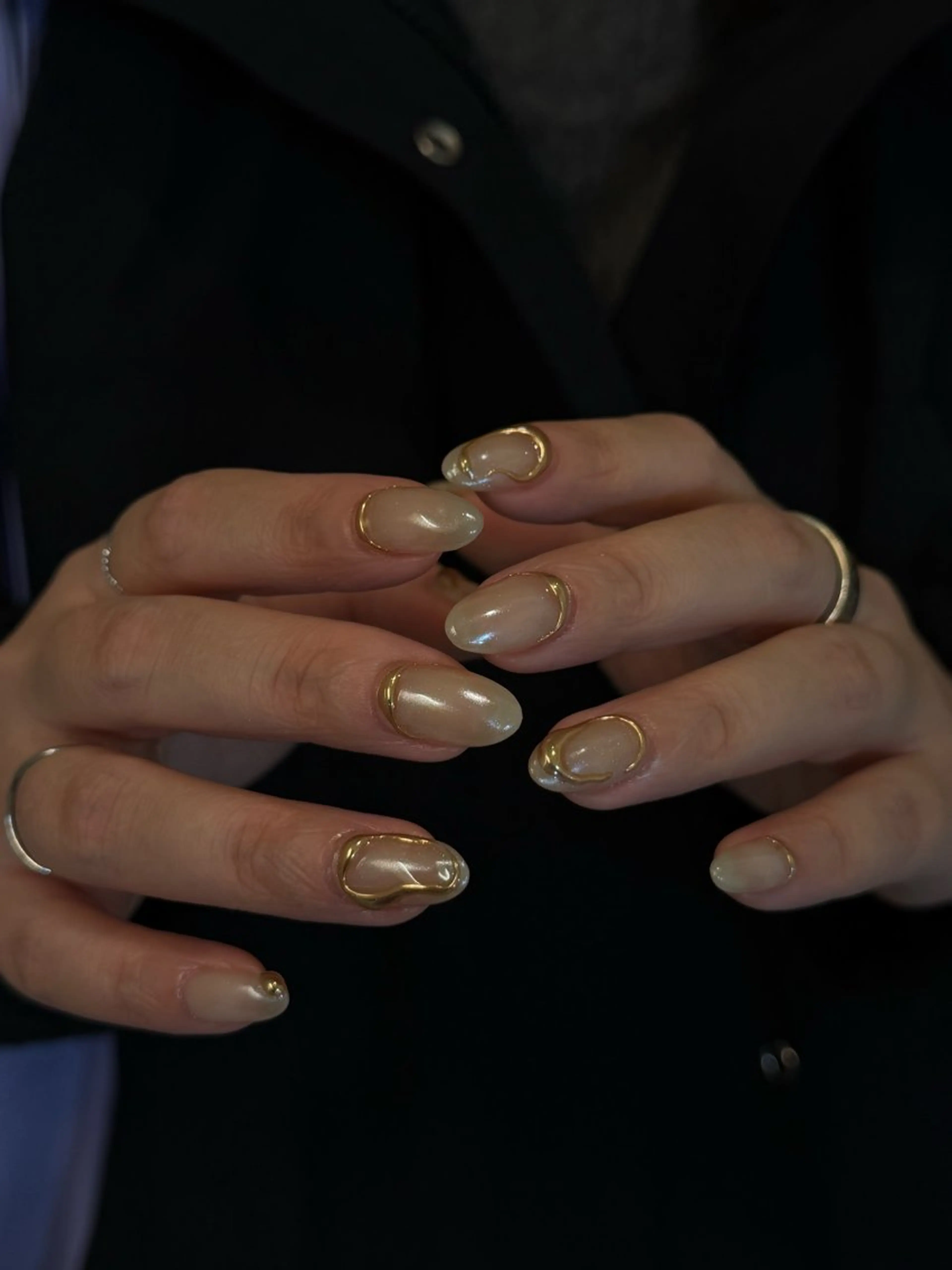 ネイル アートネイル ゴールド シンプルネイル gui minamiのネイルデザイン