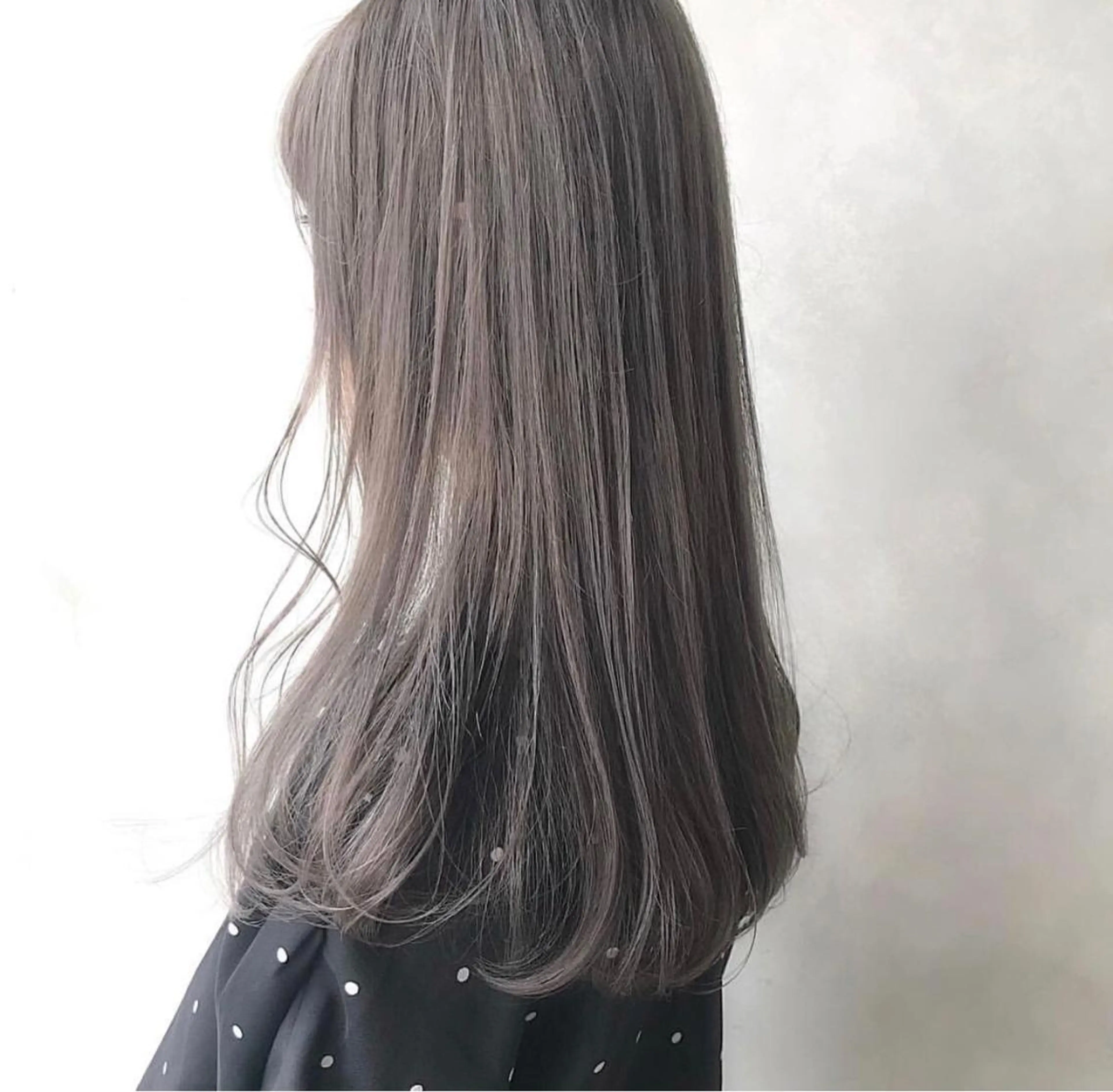 ロング カラー グレージュ レイヤーカット topstylist 芳賀みなみのヘアスタイル
