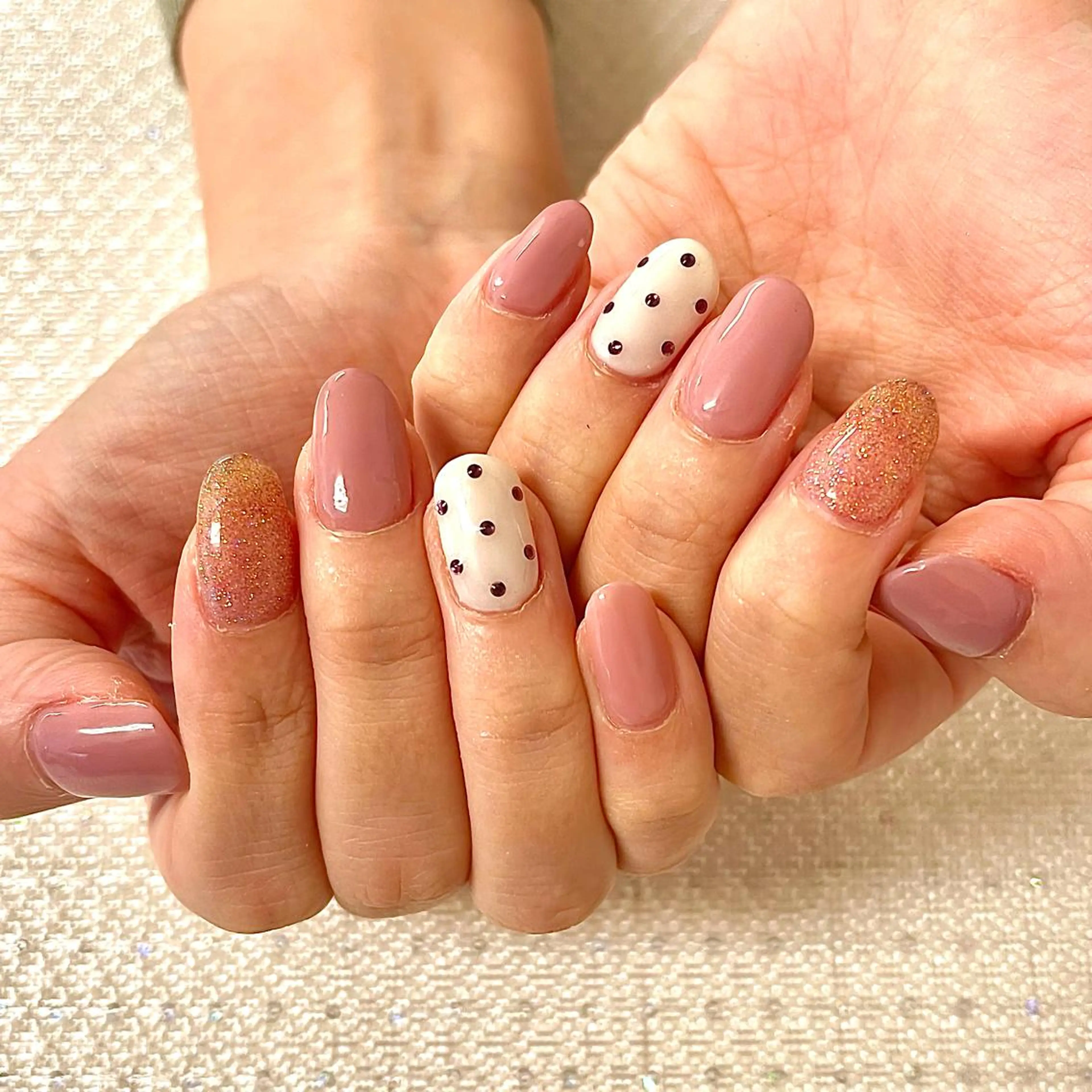 ネイル オフィスネイル ピンク 🤎🧸 Aya 🧸🤎のネイルデザイン