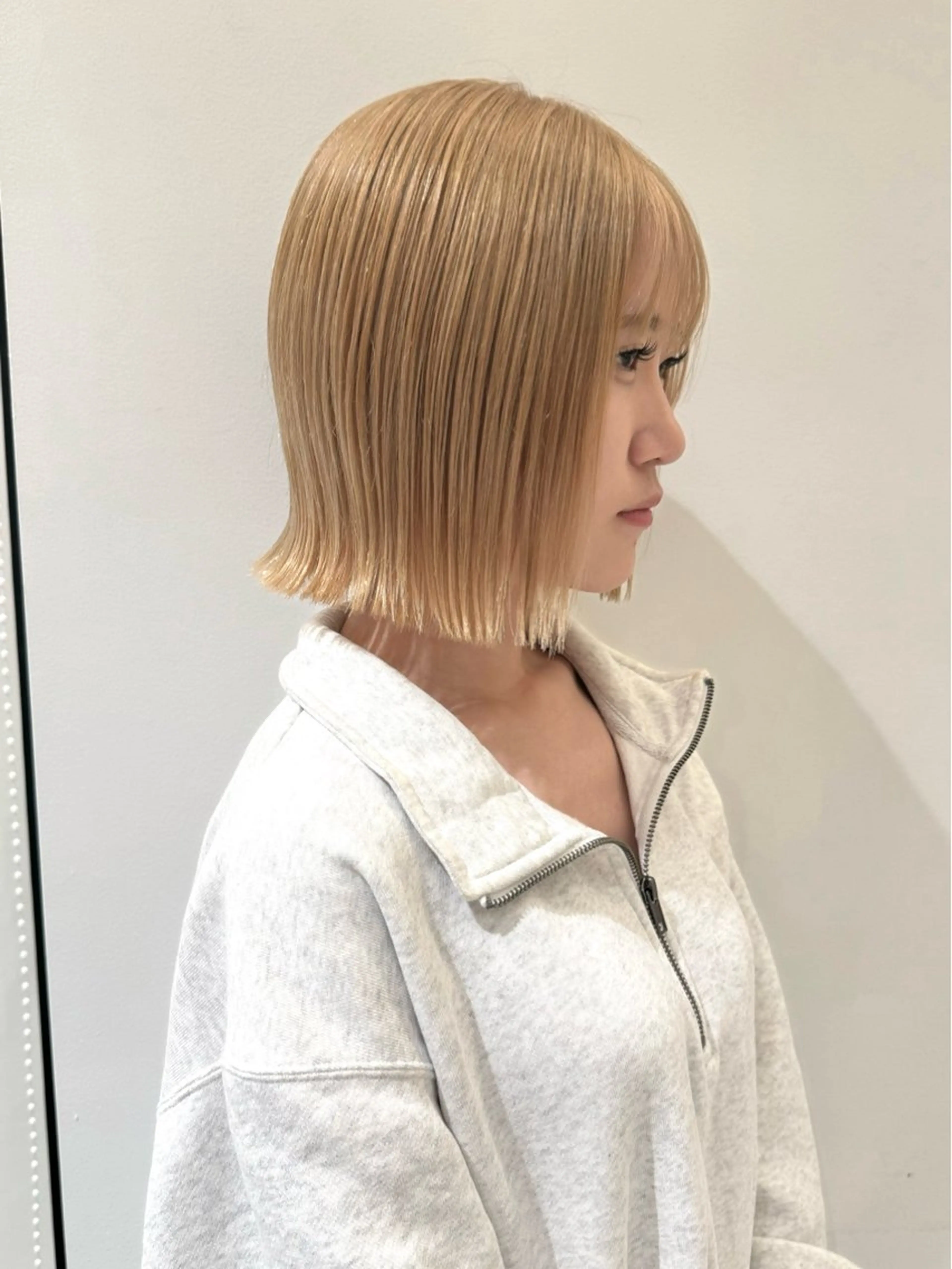 ショート カラー ブロンド 中西倖 トップスタイリストのヘアスタイル