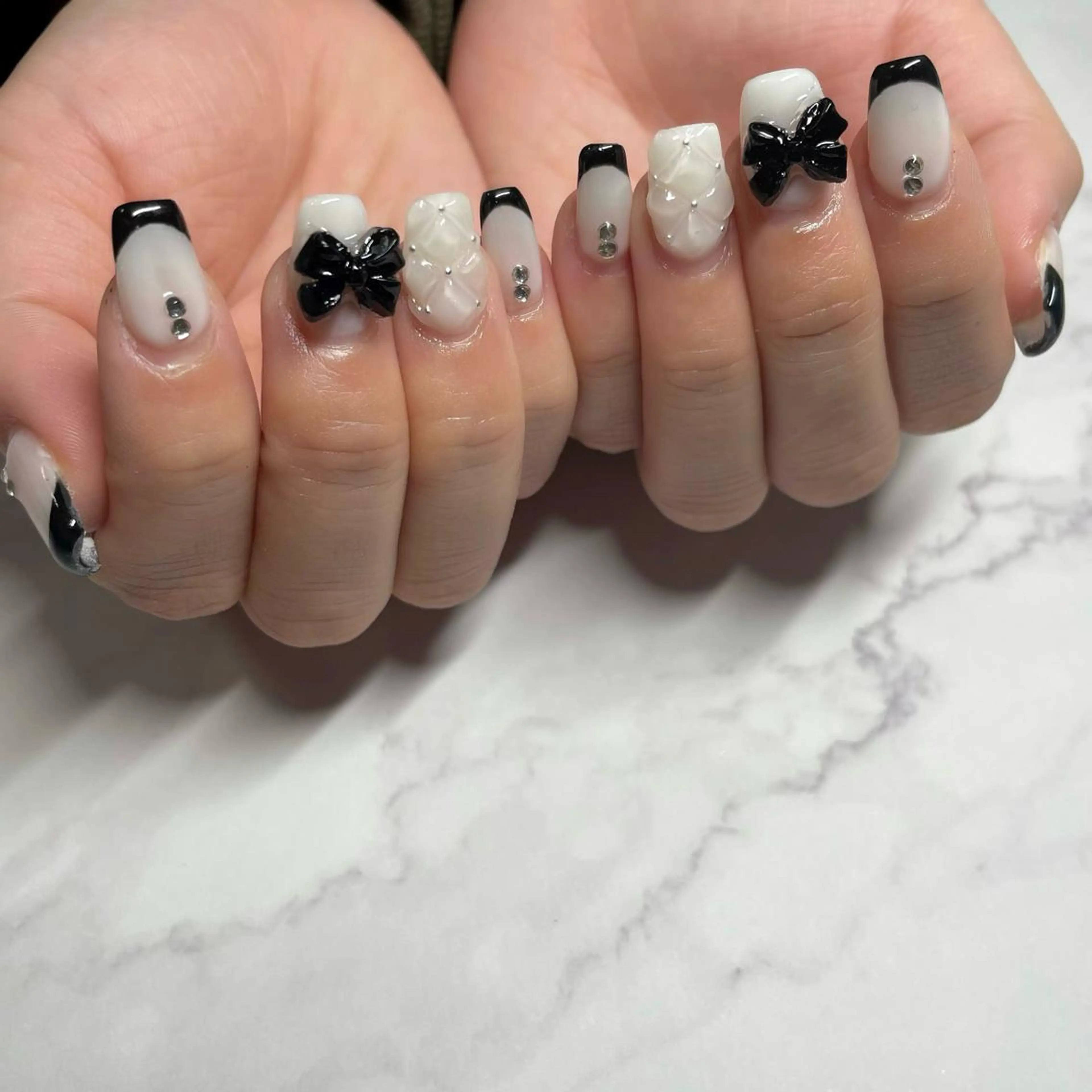 ネイル Sii nail 🤍SAKIのネイルデザイン