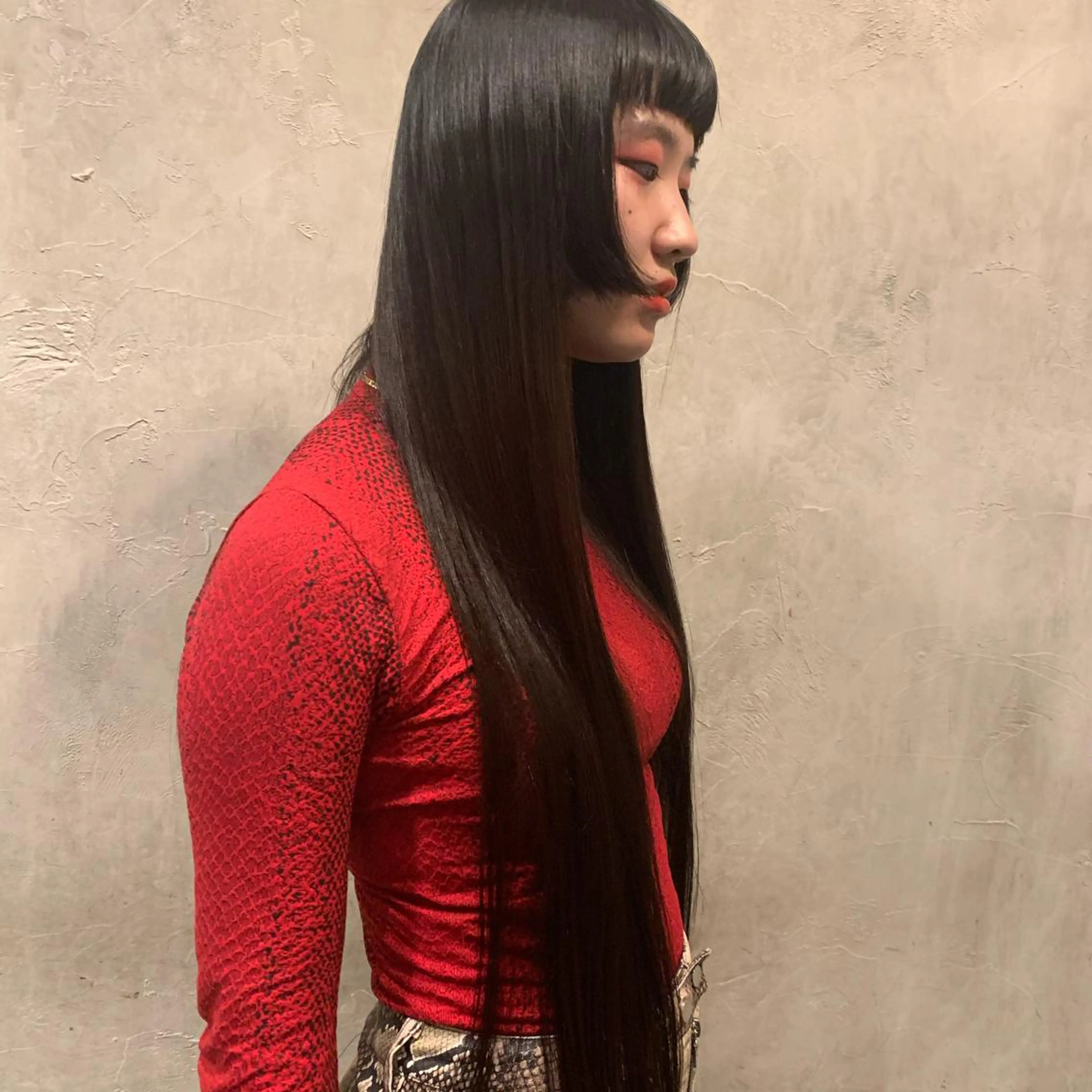 湿気で広がる、ダメージが気になる方必見！髪質改善高級酸熱トリートメントの写真