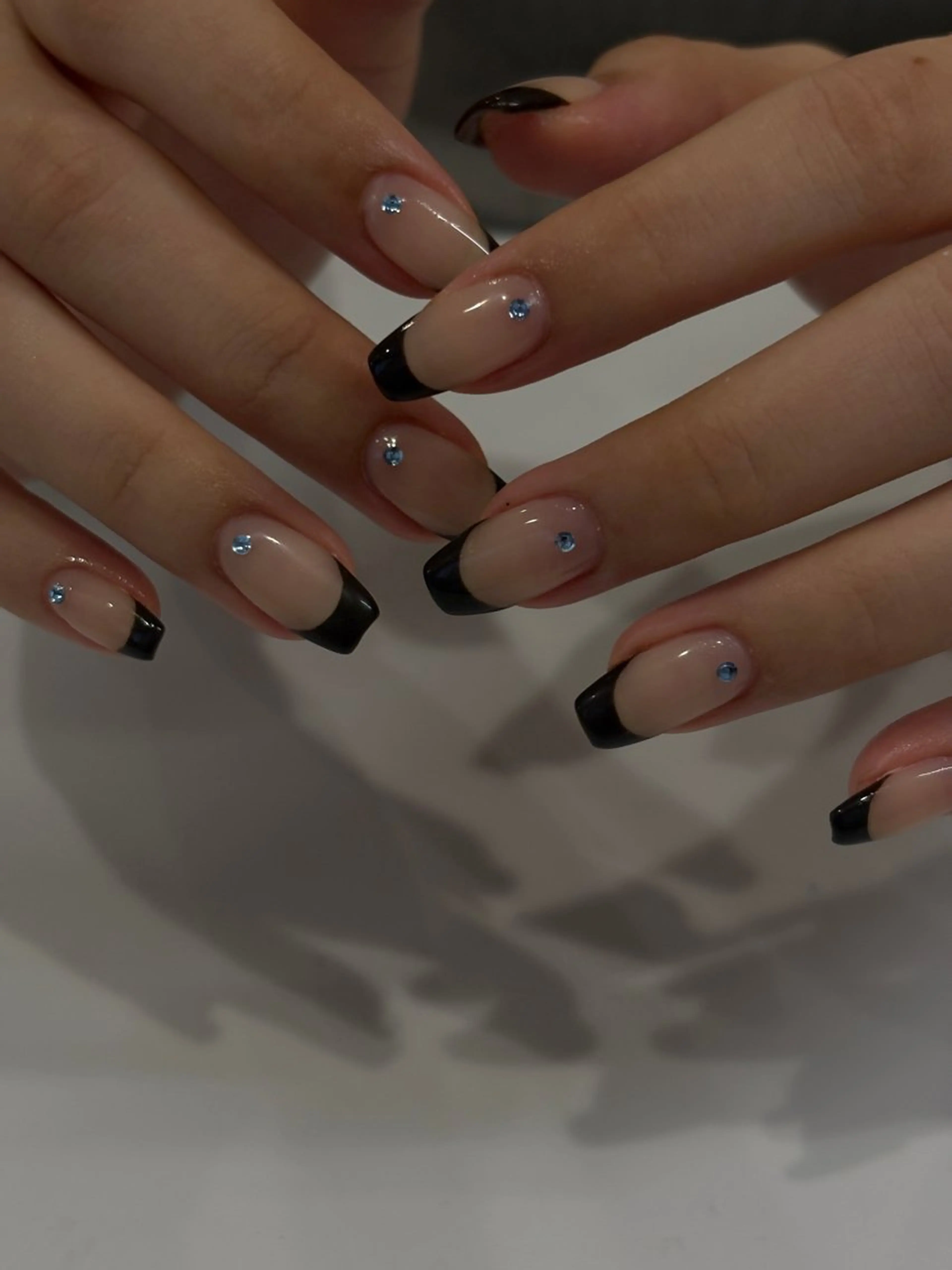 ネイル ブラウン ハンドネイル h i n a 🪽のネイルデザイン