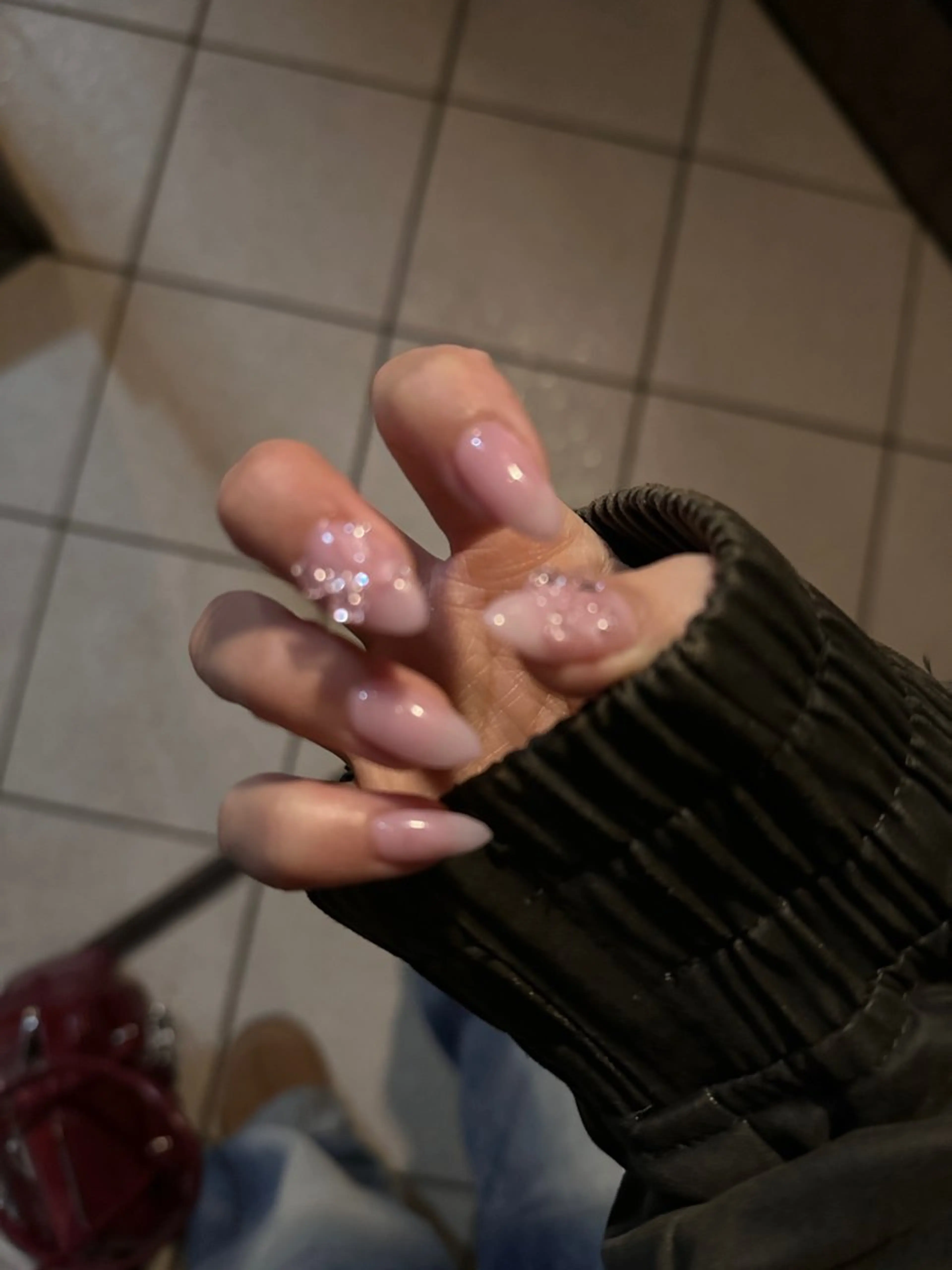 ネイル チークネイル ドット ハート キラキラネイル 韓国ネイル ハンドネイル 韓国ネイル♡ mimyのネイルデザイン