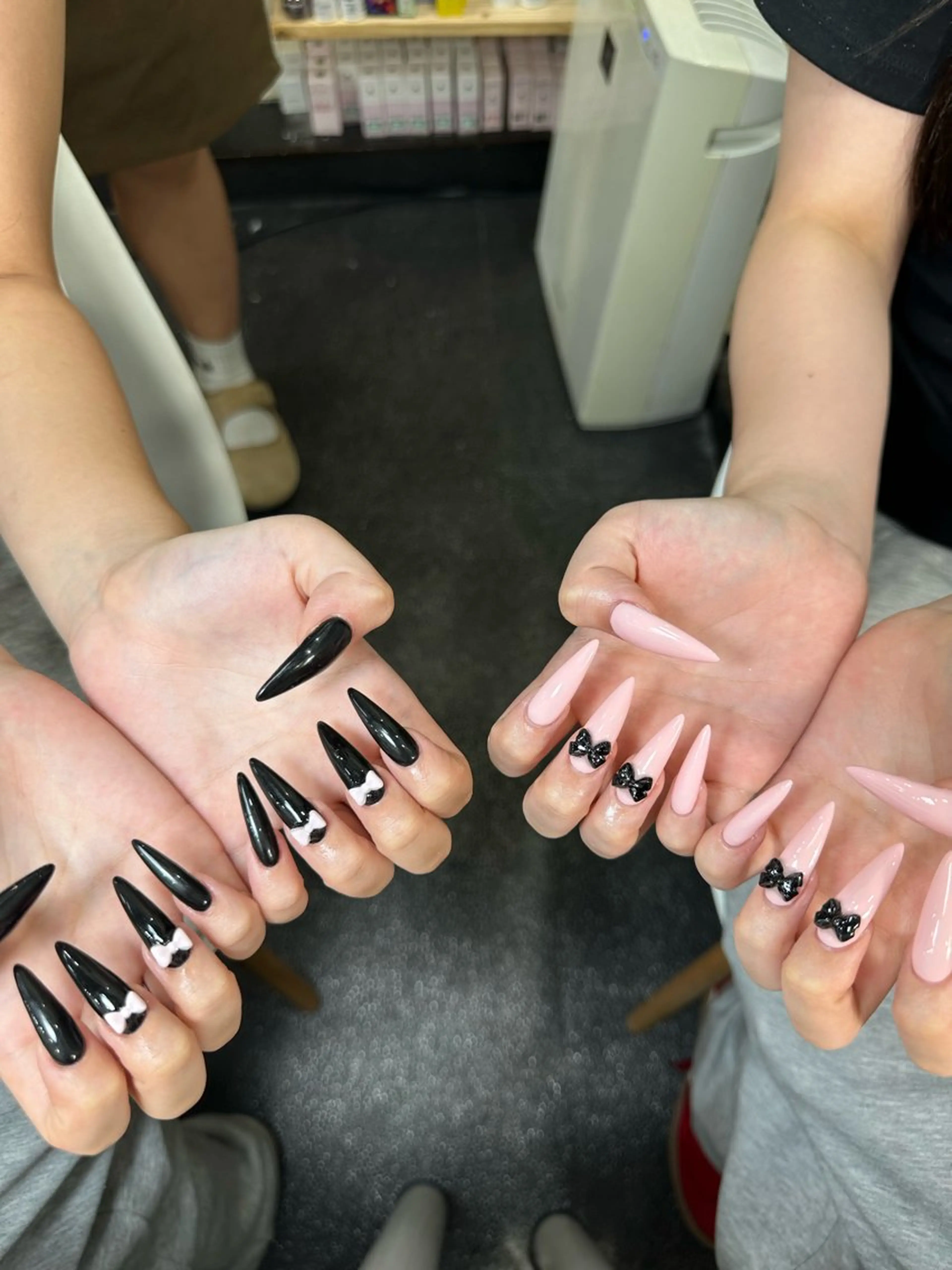 ネイル フレンチネイル グラデーション 韓国ネイル マグネットネイル シンプルネイル CoMo Nail Studio所属・CoMo Nailのネイルデザイン