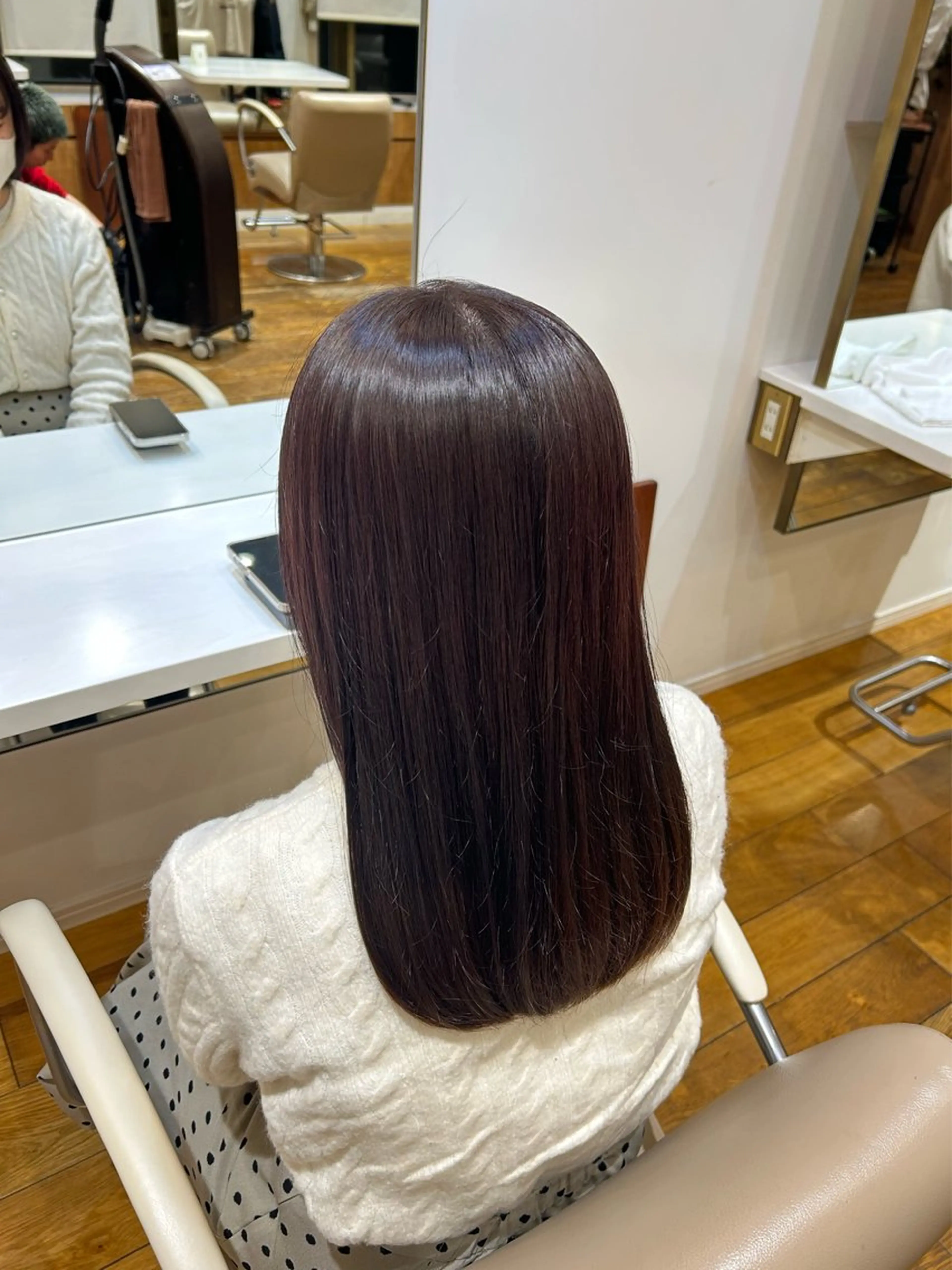 カラー ラベンダーカラー 根本 琴子のヘアスタイル