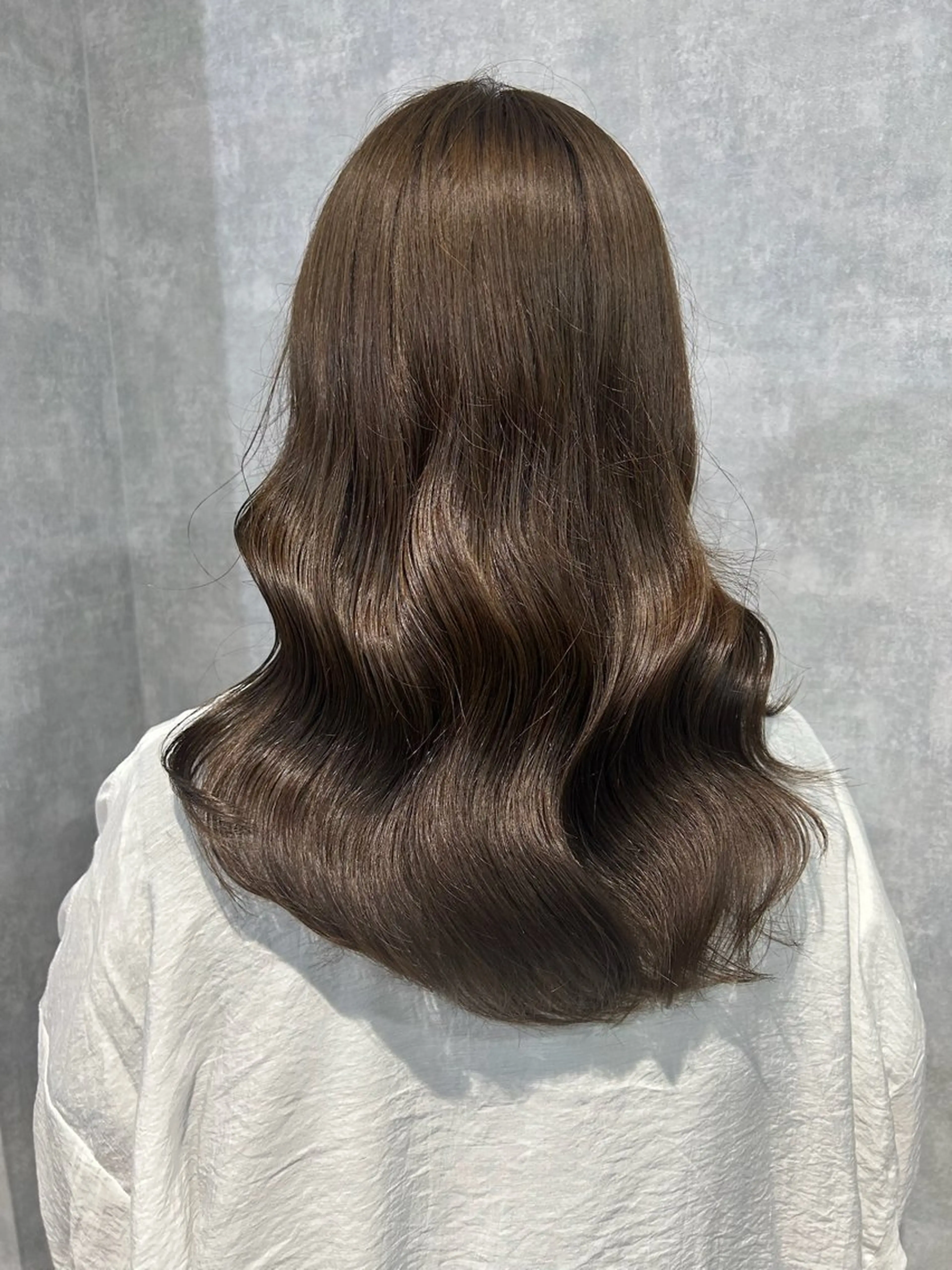 ミディアム カラー カット ヘアカラー トリートメント レイヤー ハイトーン/YUTOのヘアスタイル