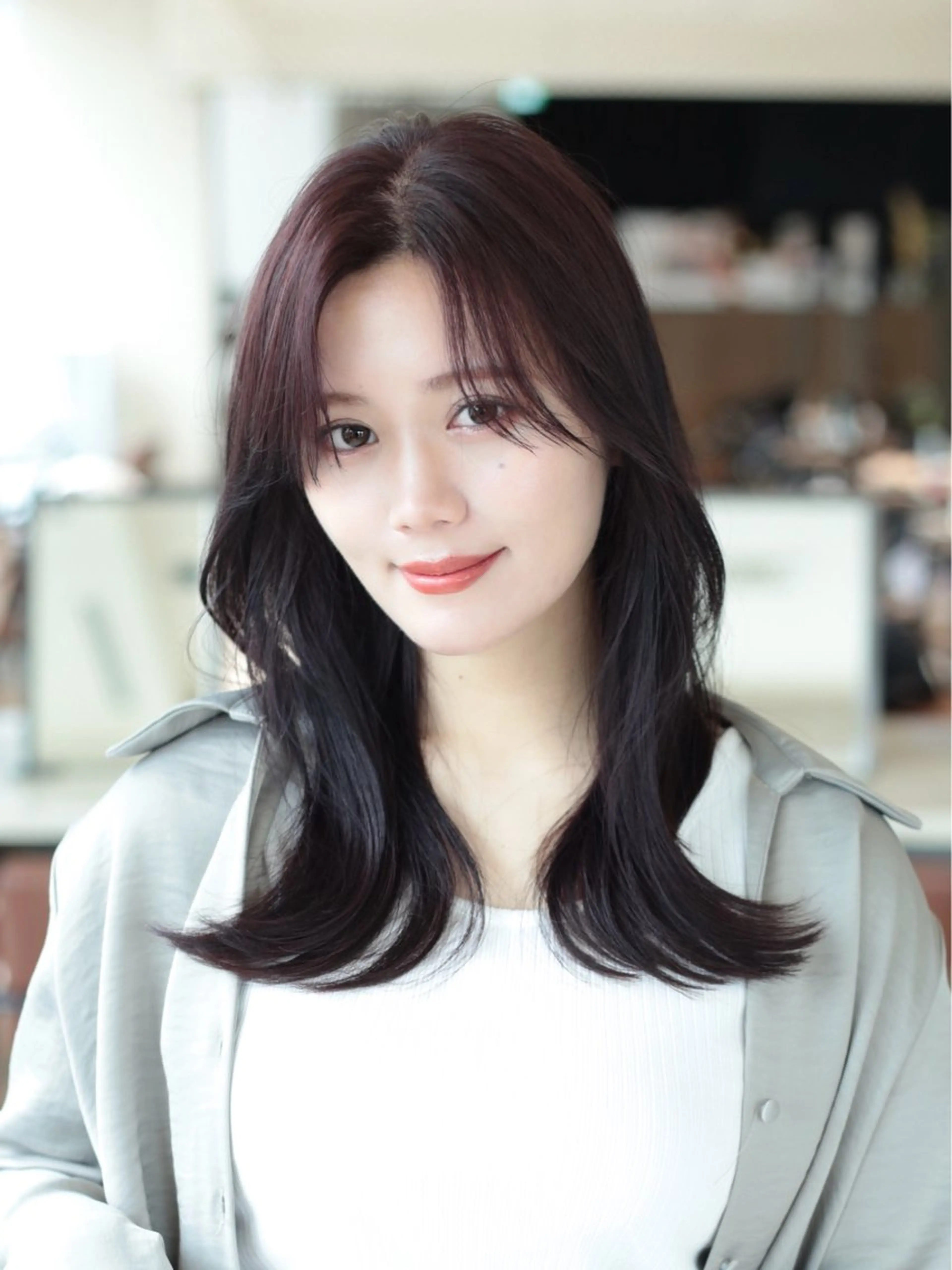 ミディアム カラー レイヤーカット 似合わせカット レイヤー/顔周り /透明感🩶高橋大のヘアスタイル