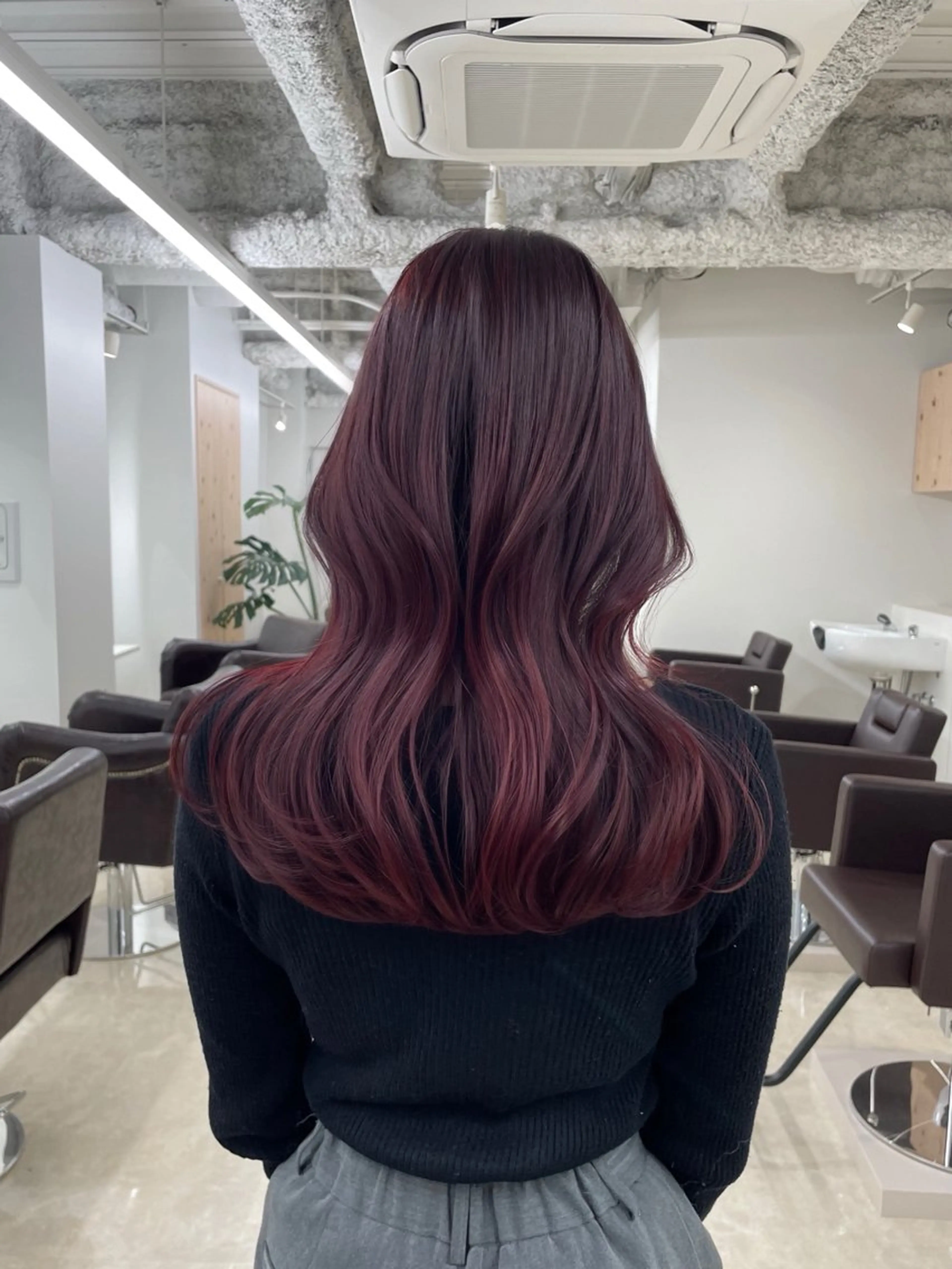 ロング カラー 新宿/韓国ヘア/ 髪質改善ストレートのヘアスタイル