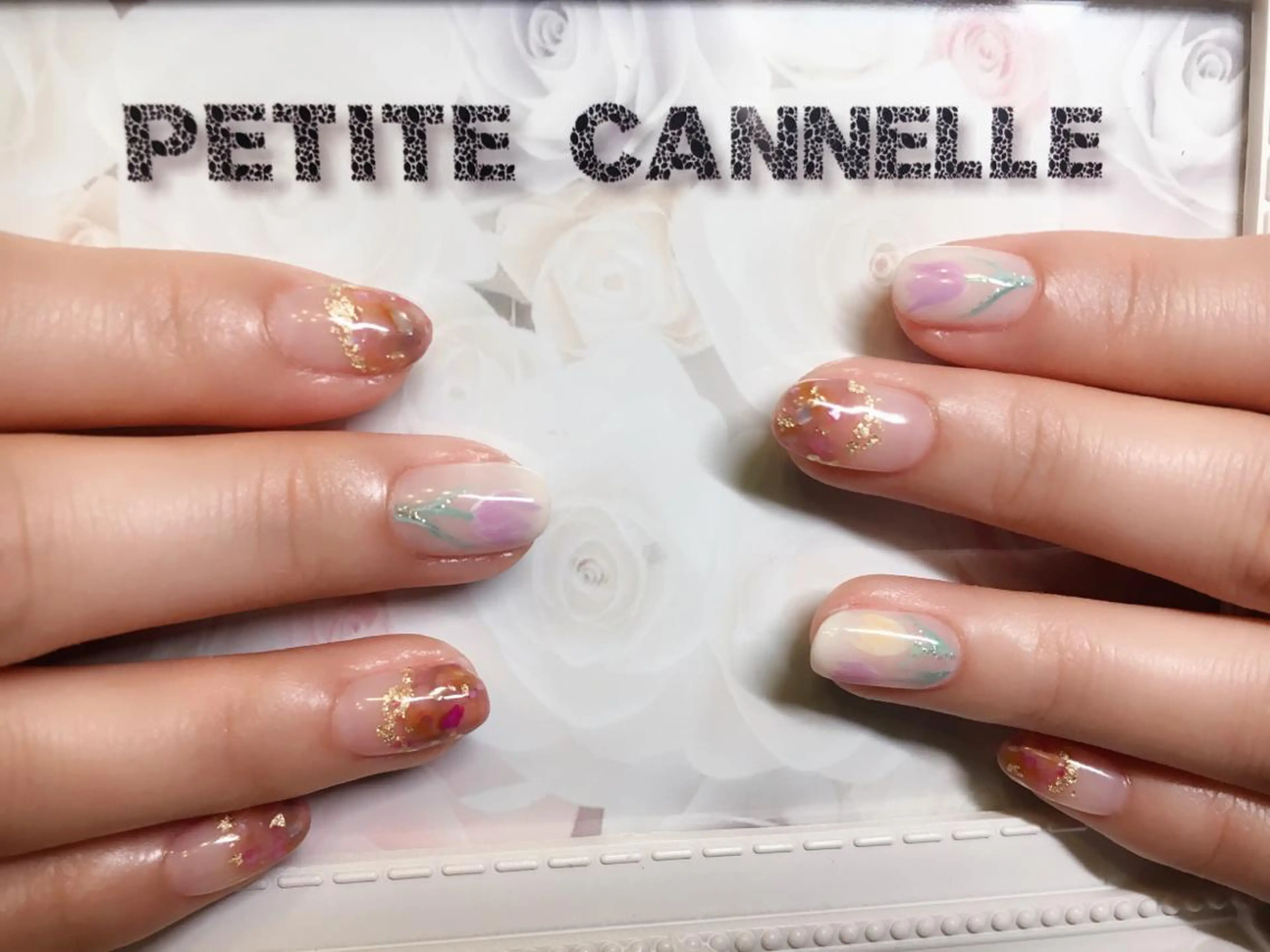 ショート ネイル ハンドネイル Petite Cannelleのネイルデザイン