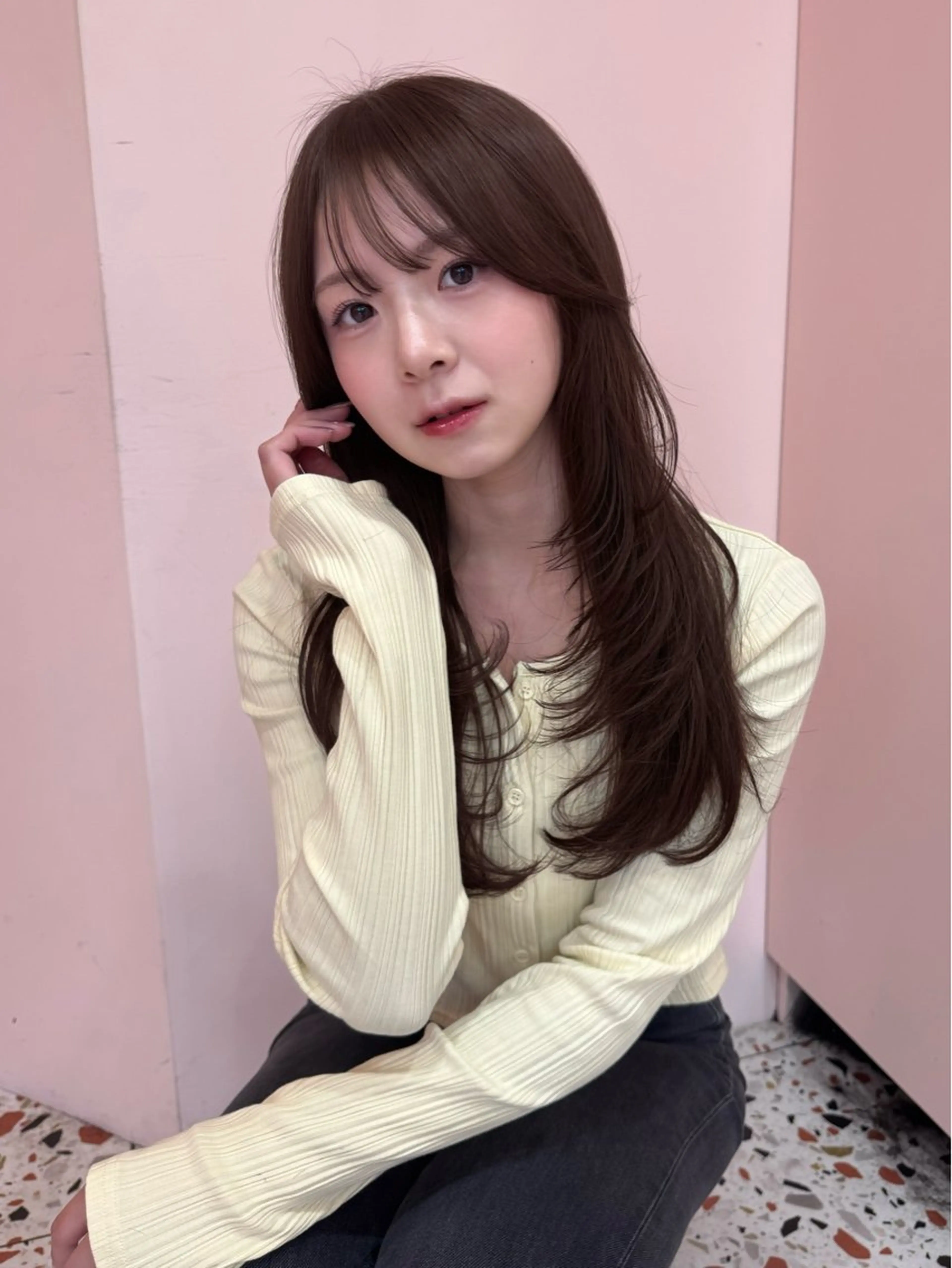 ロング くびれヘア ハッシュカット レイヤーカット 小顔カット カット ヘアカラー トリートメント 顔周り/透明感カラー REINA𓍯のヘアスタイル