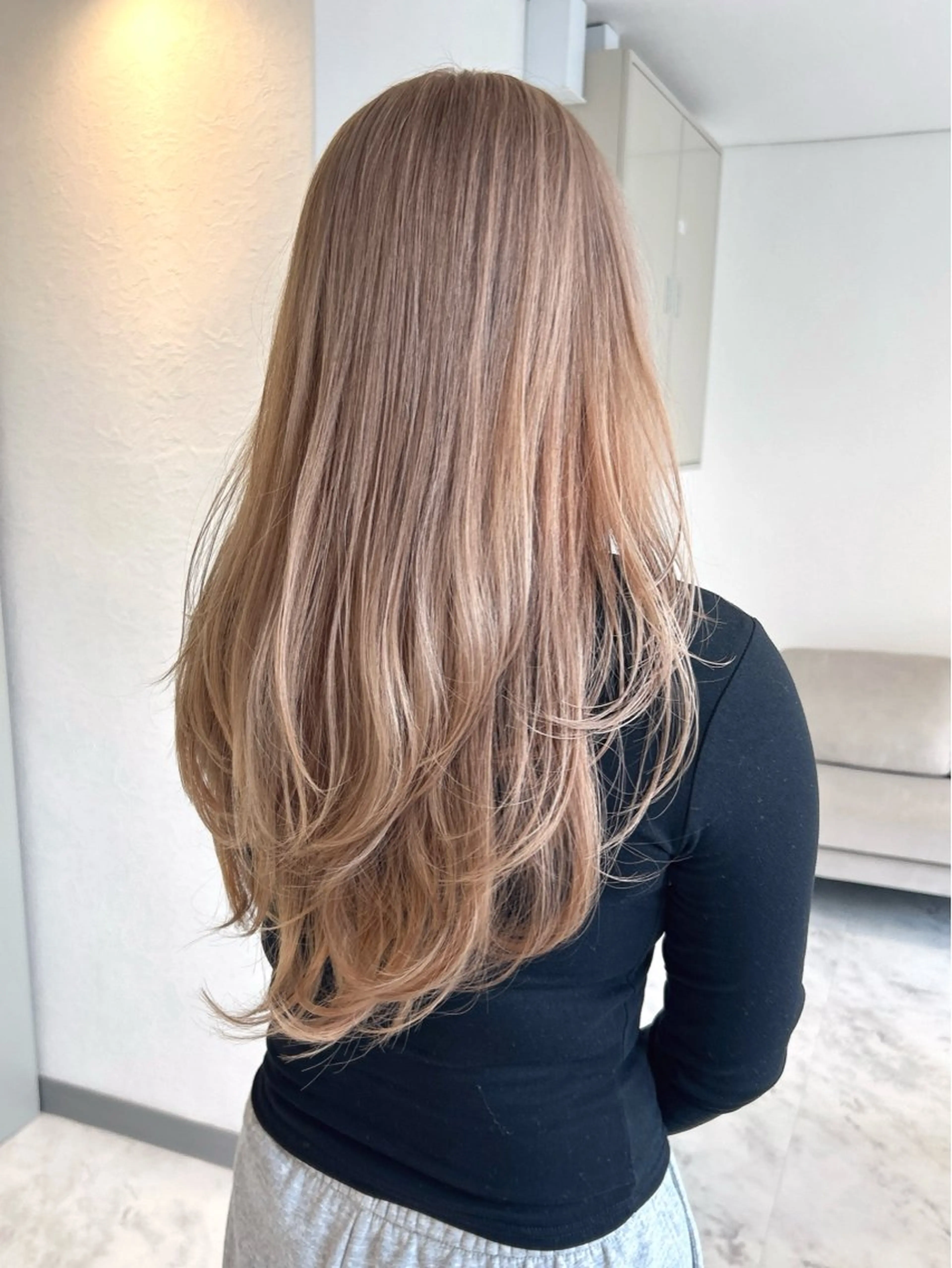 ロング カラー カット Via 京都烏丸所属・RINA/ハイトーン /レイヤー/髪質改善のヘアスタイル