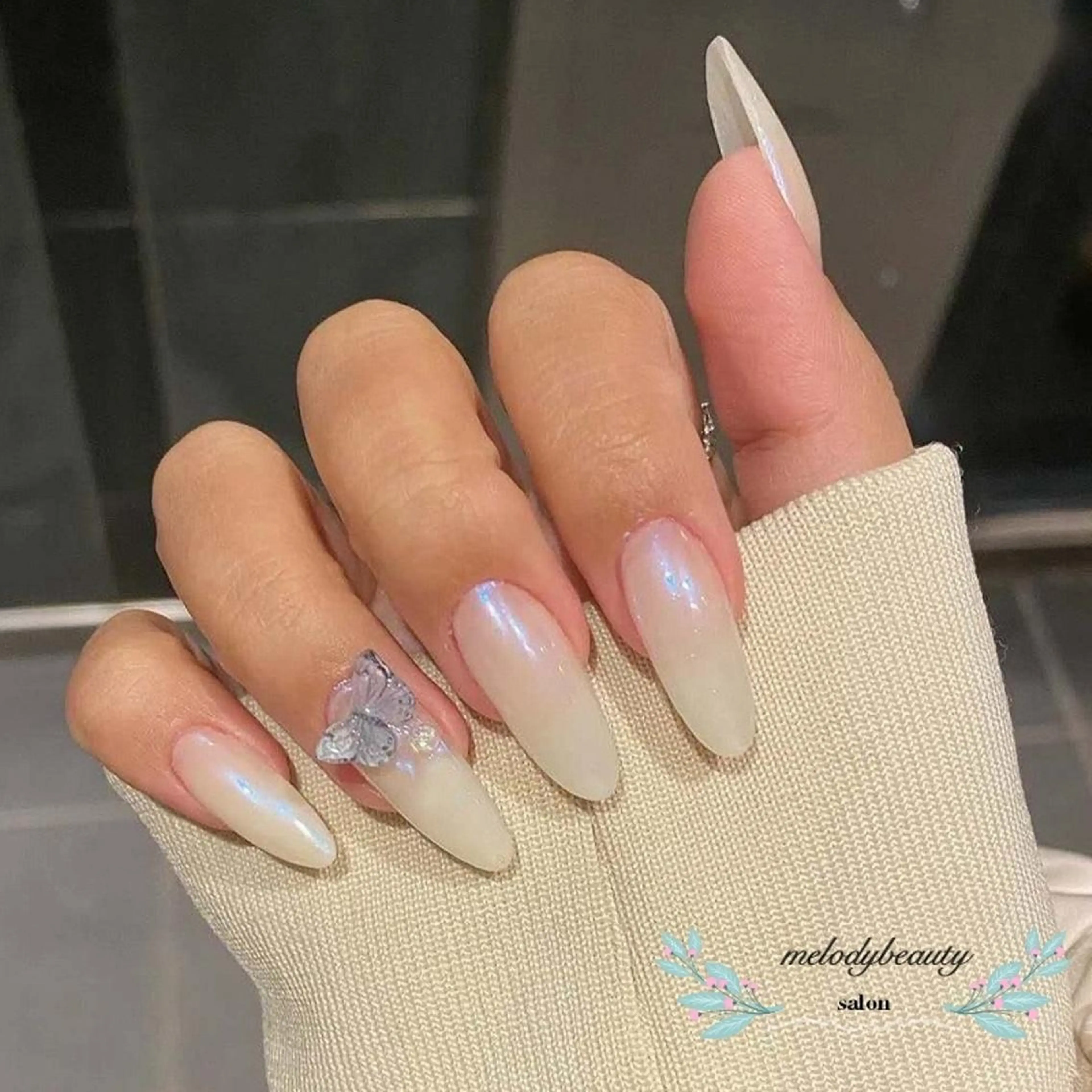 ネイル オーロラネイル ジェルネイル マグネットネイル シンプルネイル ブライダルネイル Melody Nail所属・Melody  3D/スカルプ専門店のネイルデザイン