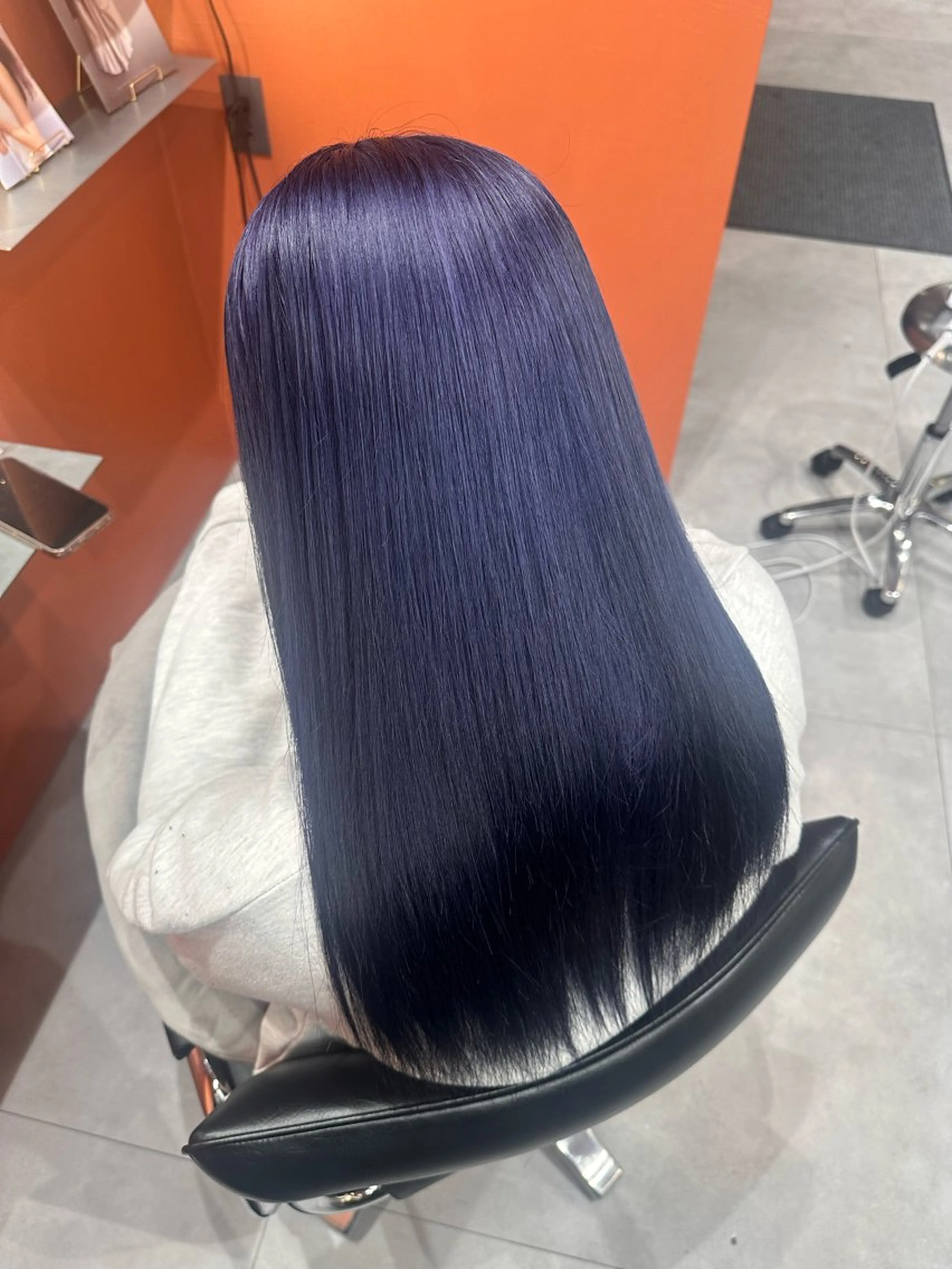 ロング カラー ブリーチ ブルーカラー シルバー ヘアカラー トリートメント ✨ハイトーンカラー 💫ayumuのヘアスタイル