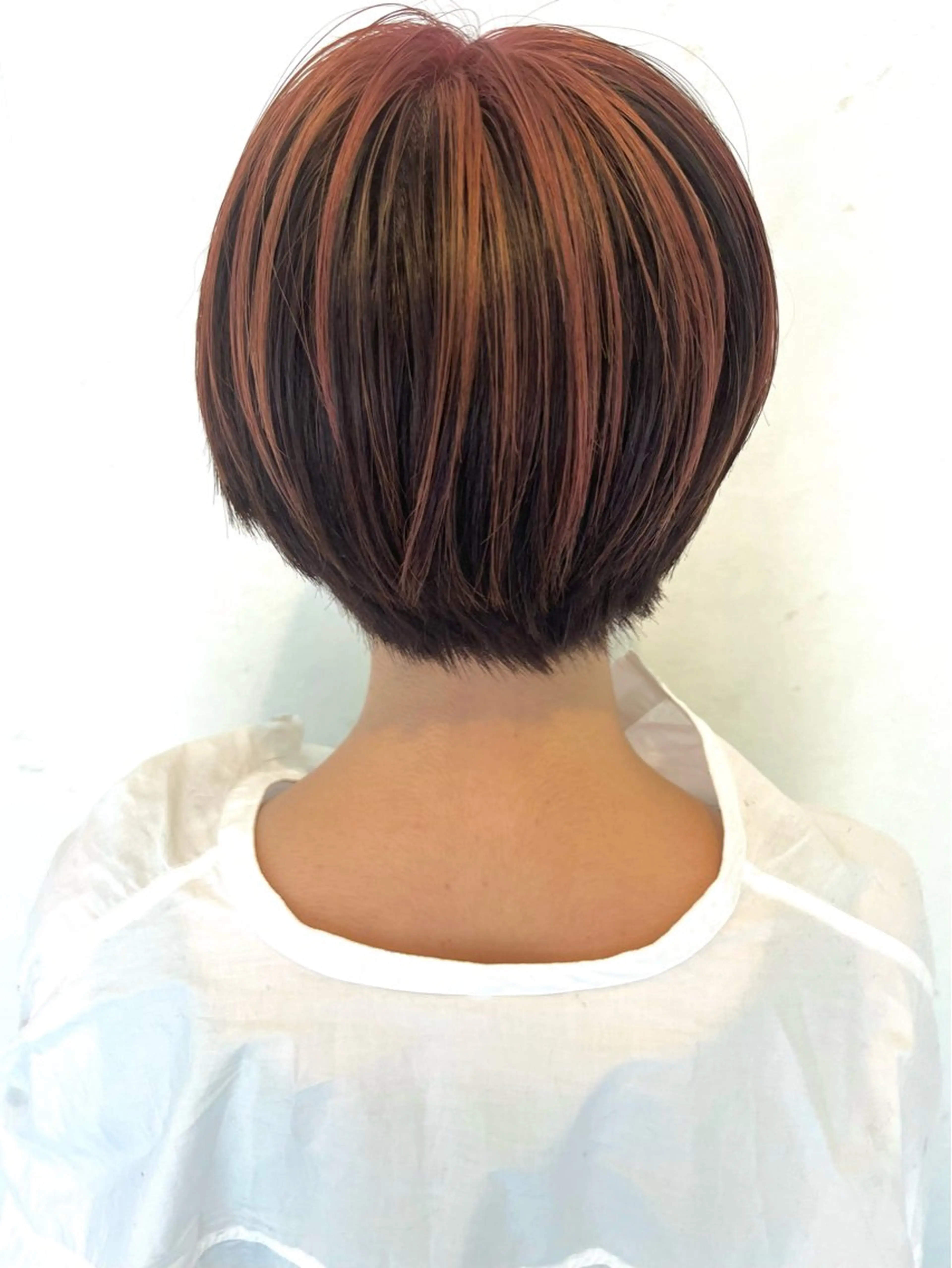 ショート カラー 伊藤 さやかのヘアスタイル