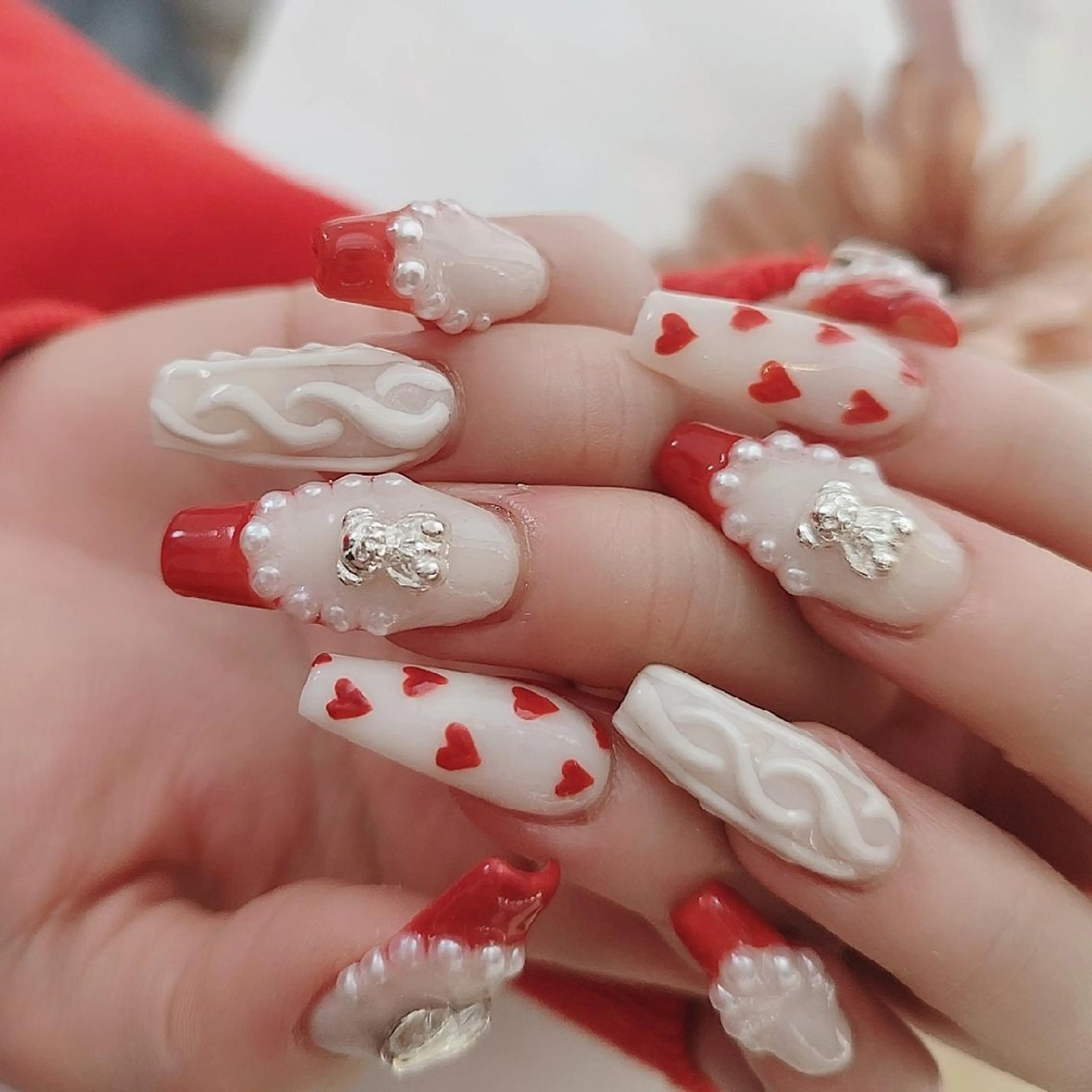 ネイル ハンドネイル RUNWAY 　　の眉毛・アイブロウイメージ