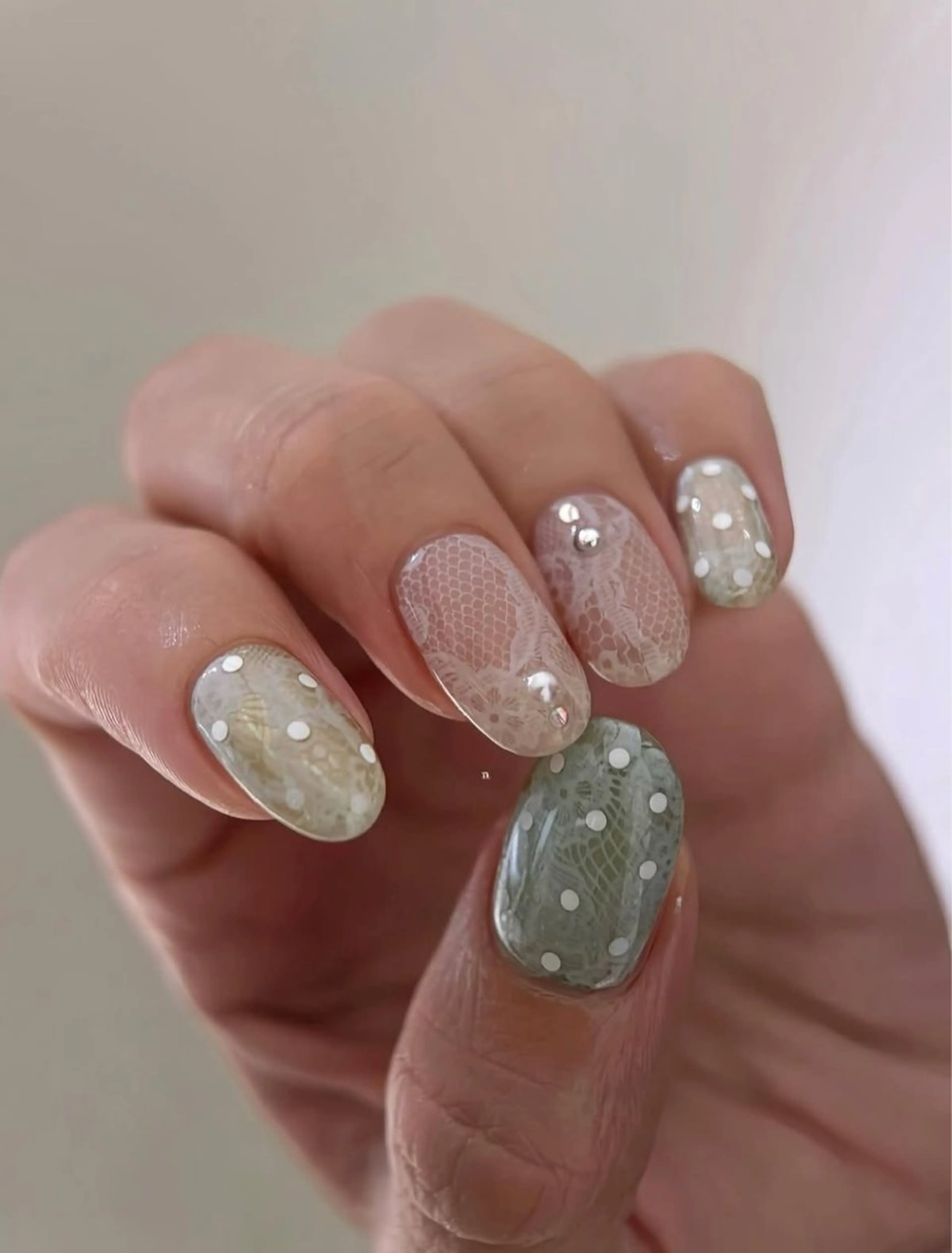 ネイル 韓国ネイル マグネットネイル オフィスネイル シンプルネイル ワンホンネイル n2 nail daikokuchoのネイルデザイン