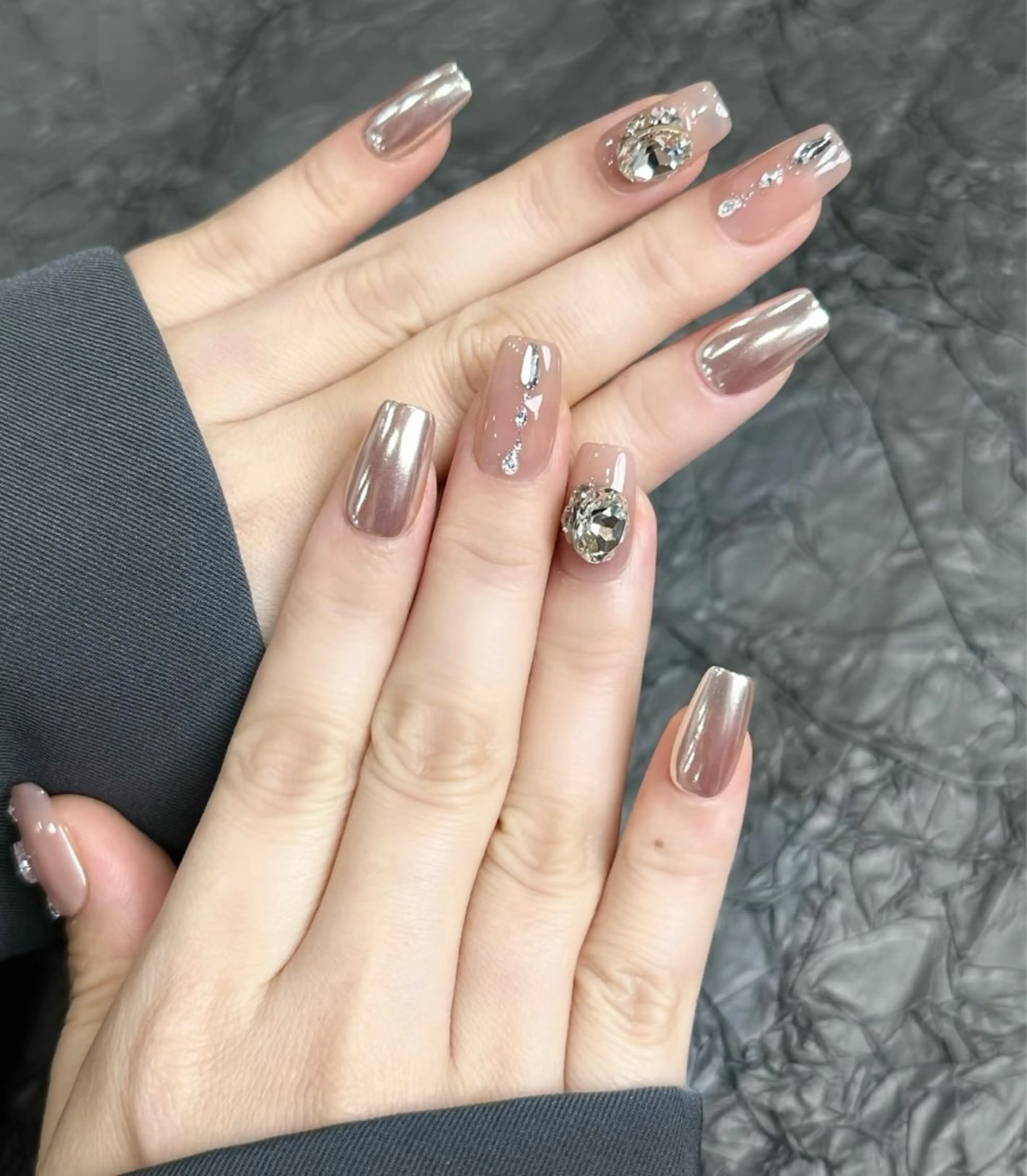 ネイル ハンドネイル Yuri ユリのネイルデザイン