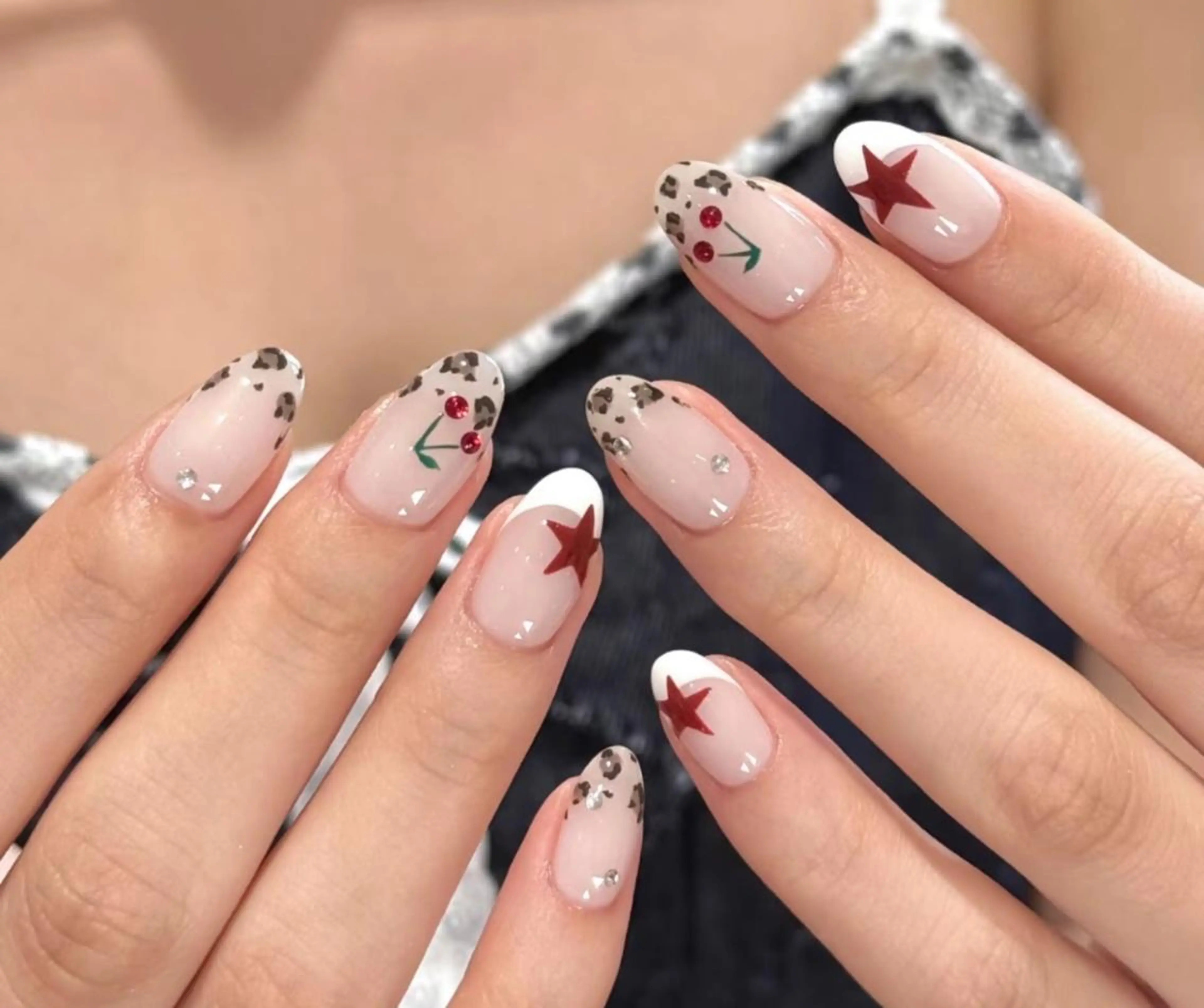 ネイル ハンドネイル 🎀 Ayaka_nailのネイルデザイン