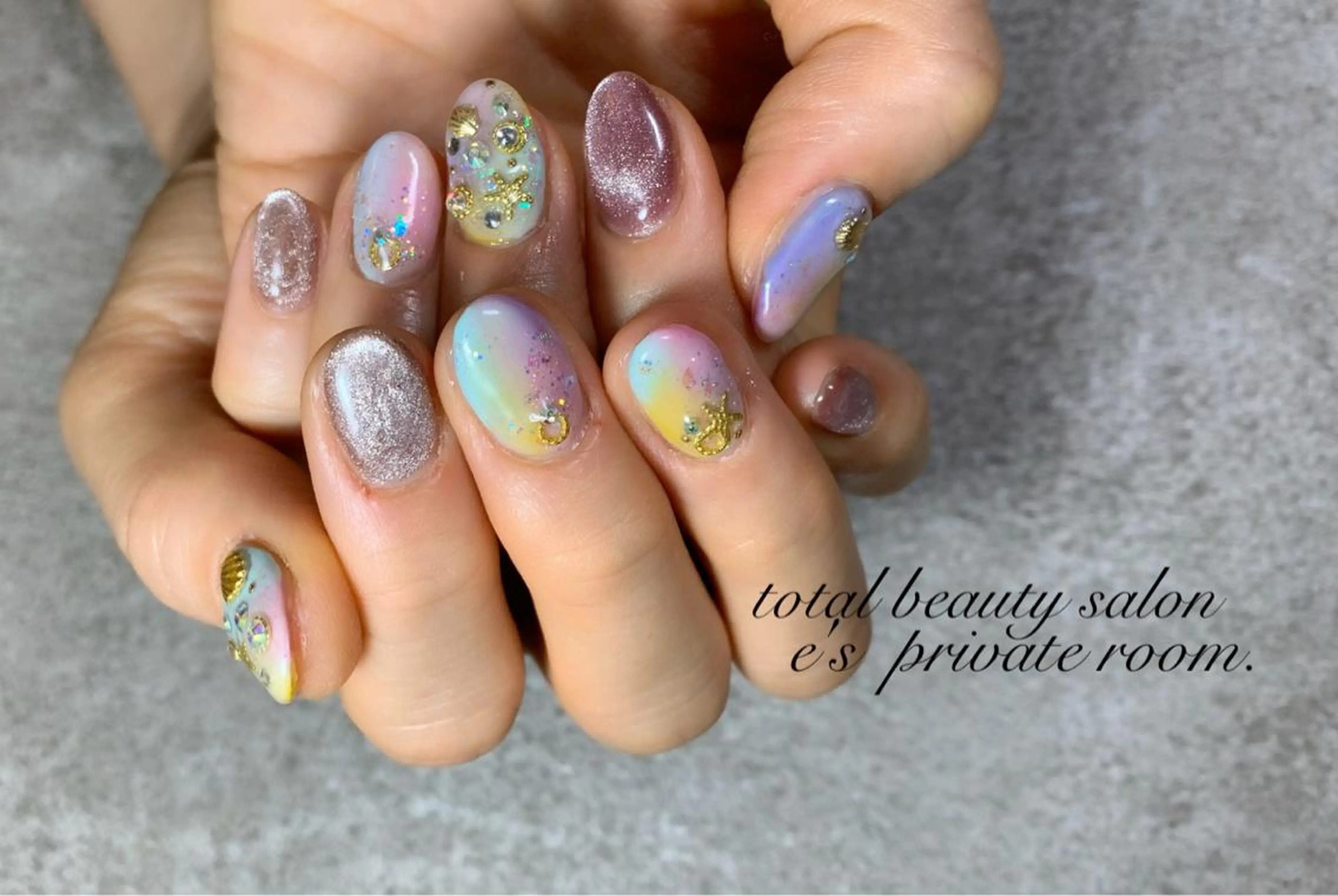 ネイル LAVISH nail salonのネイルデザイン