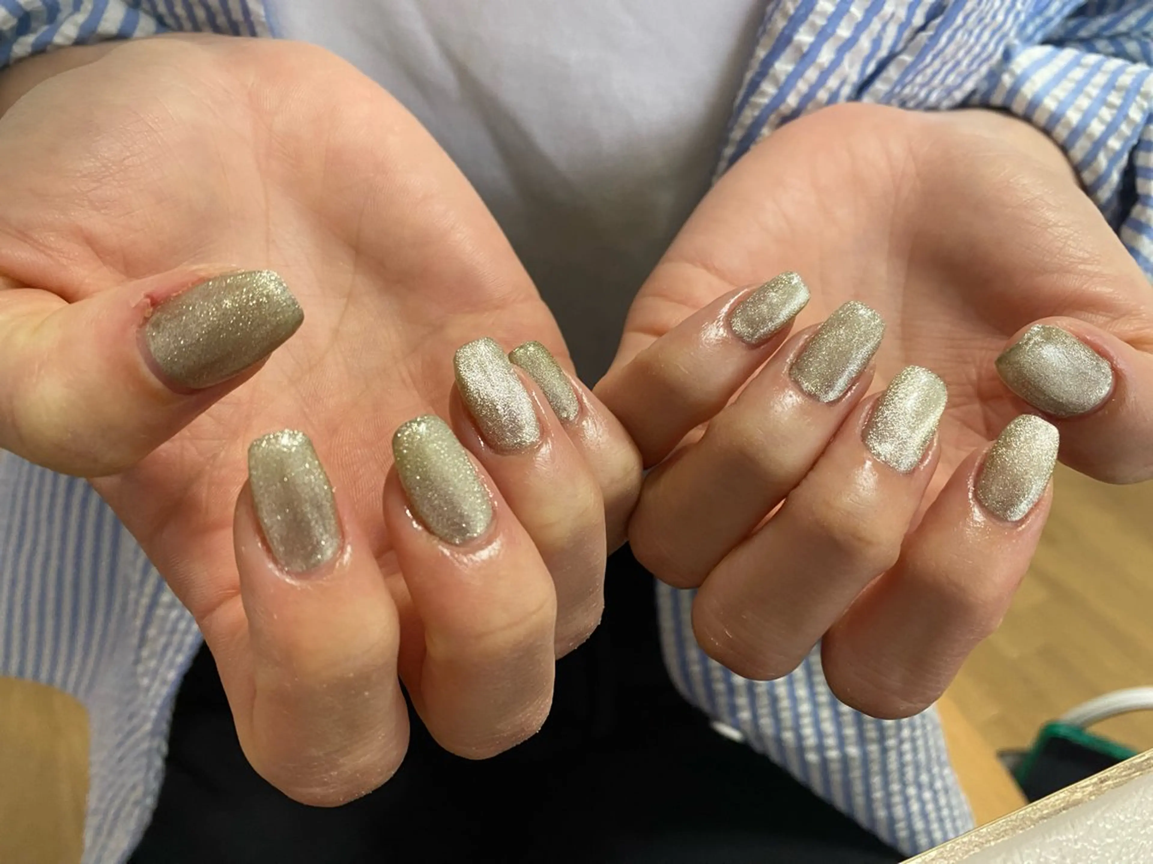 ネイル マグネットネイル yui nailのネイルデザイン