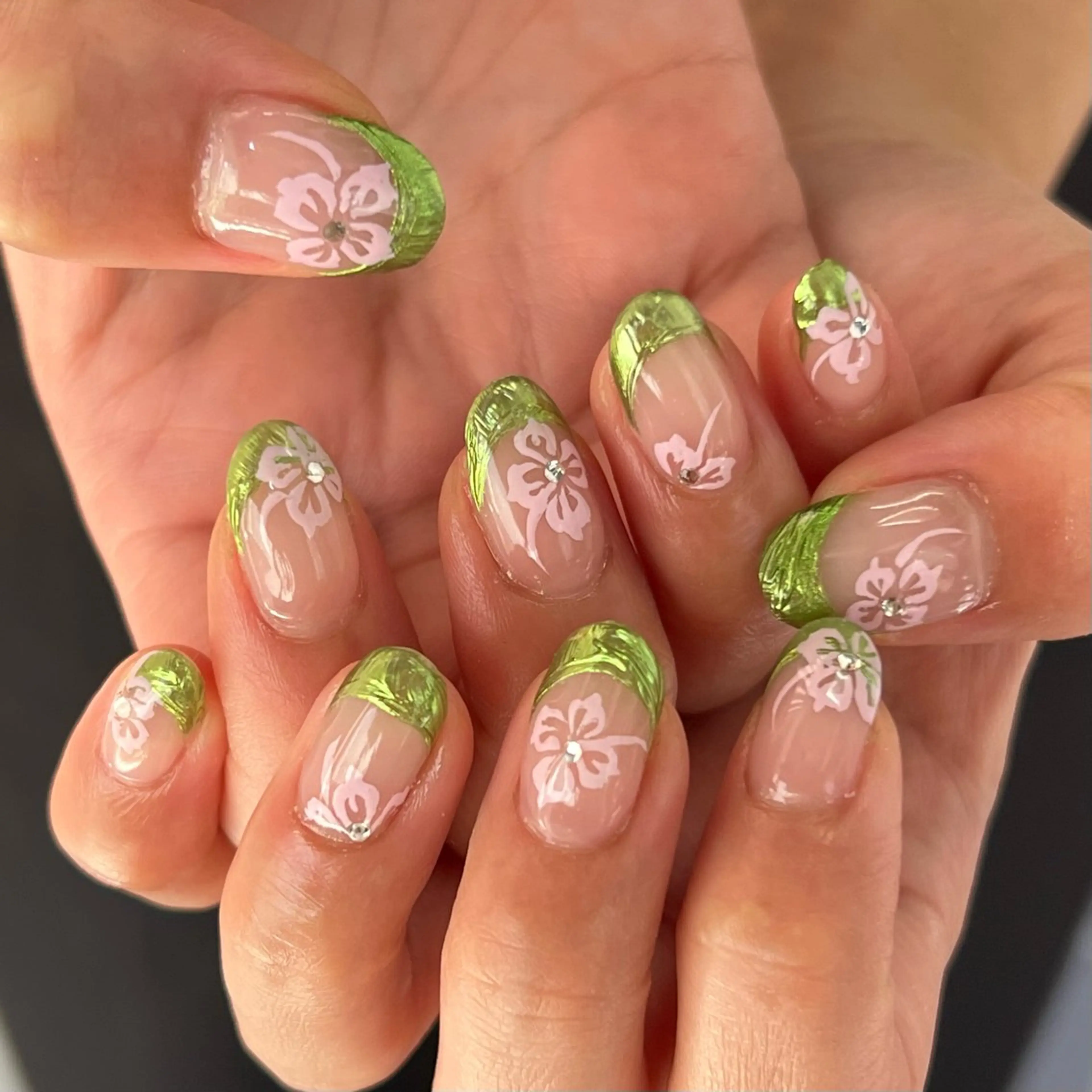 ネイル ハンドネイル Hata nail 🎀個性派ニュアンスのネイルデザイン