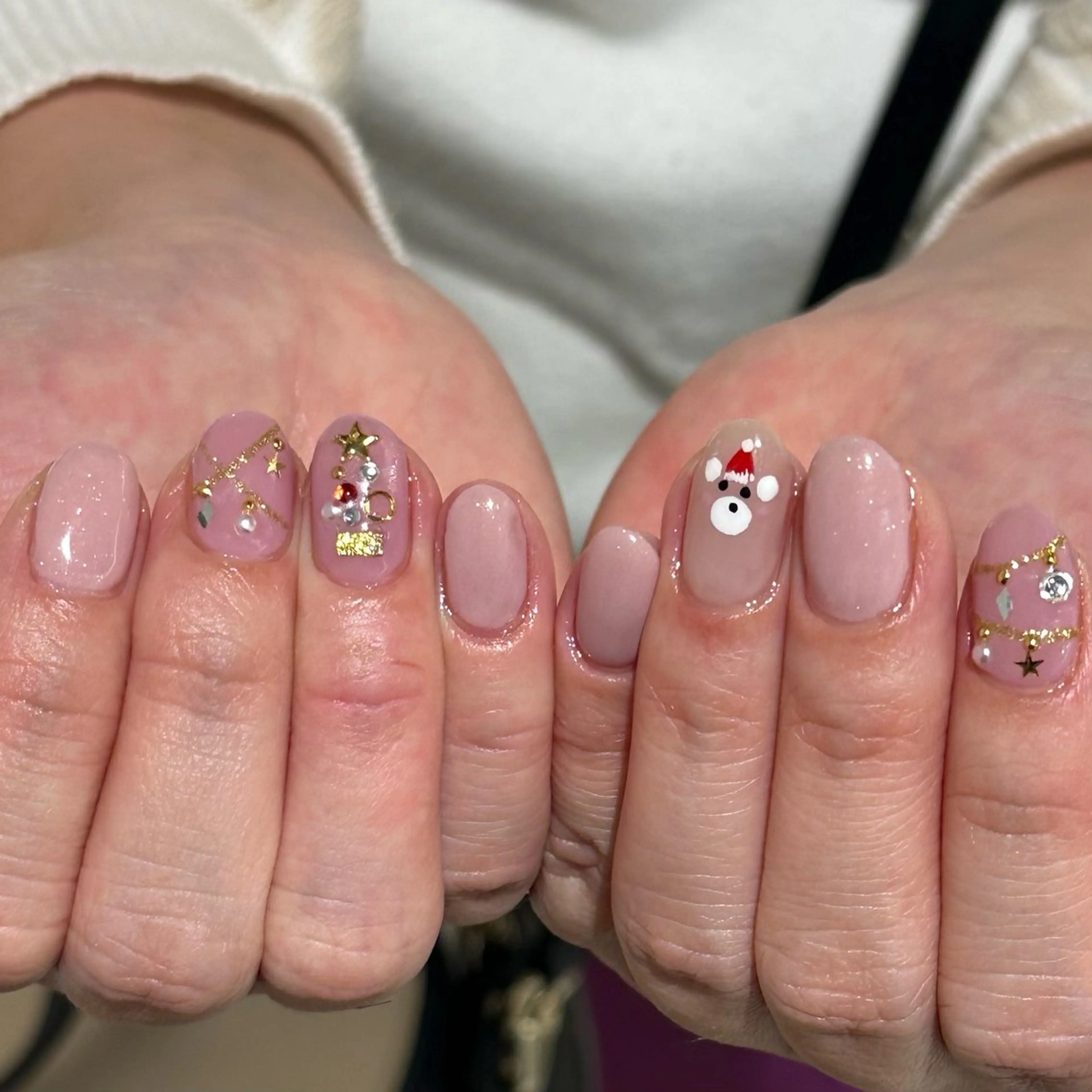 ネイル 冬ネイル クリスマス ハンドネイル Umezawa Minoriのマツエク・マツパデザイン