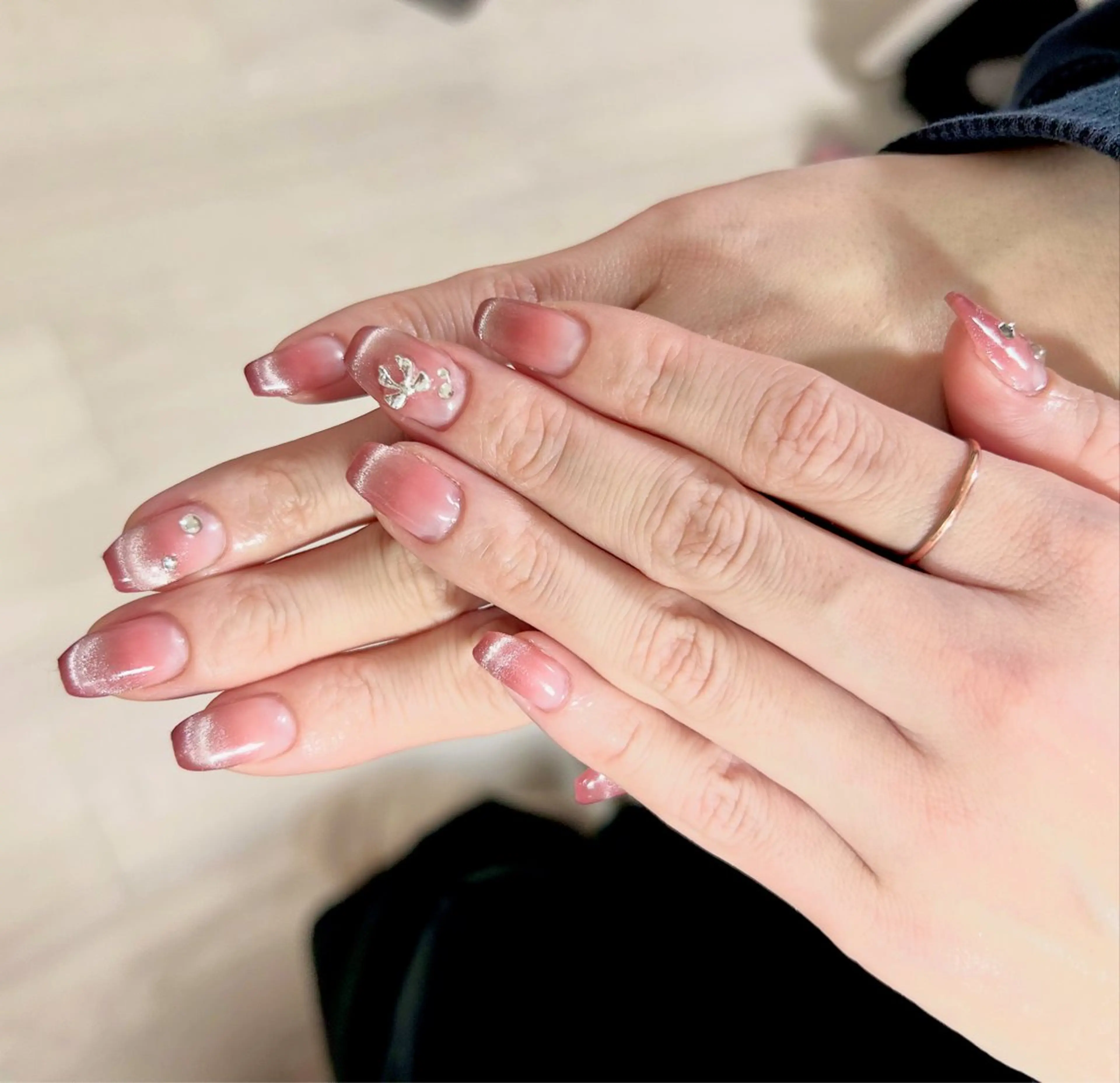 ネイル フレンチネイル マグネットネイル マグネットフレンチ 【malunail】 まるねいるのネイルデザイン