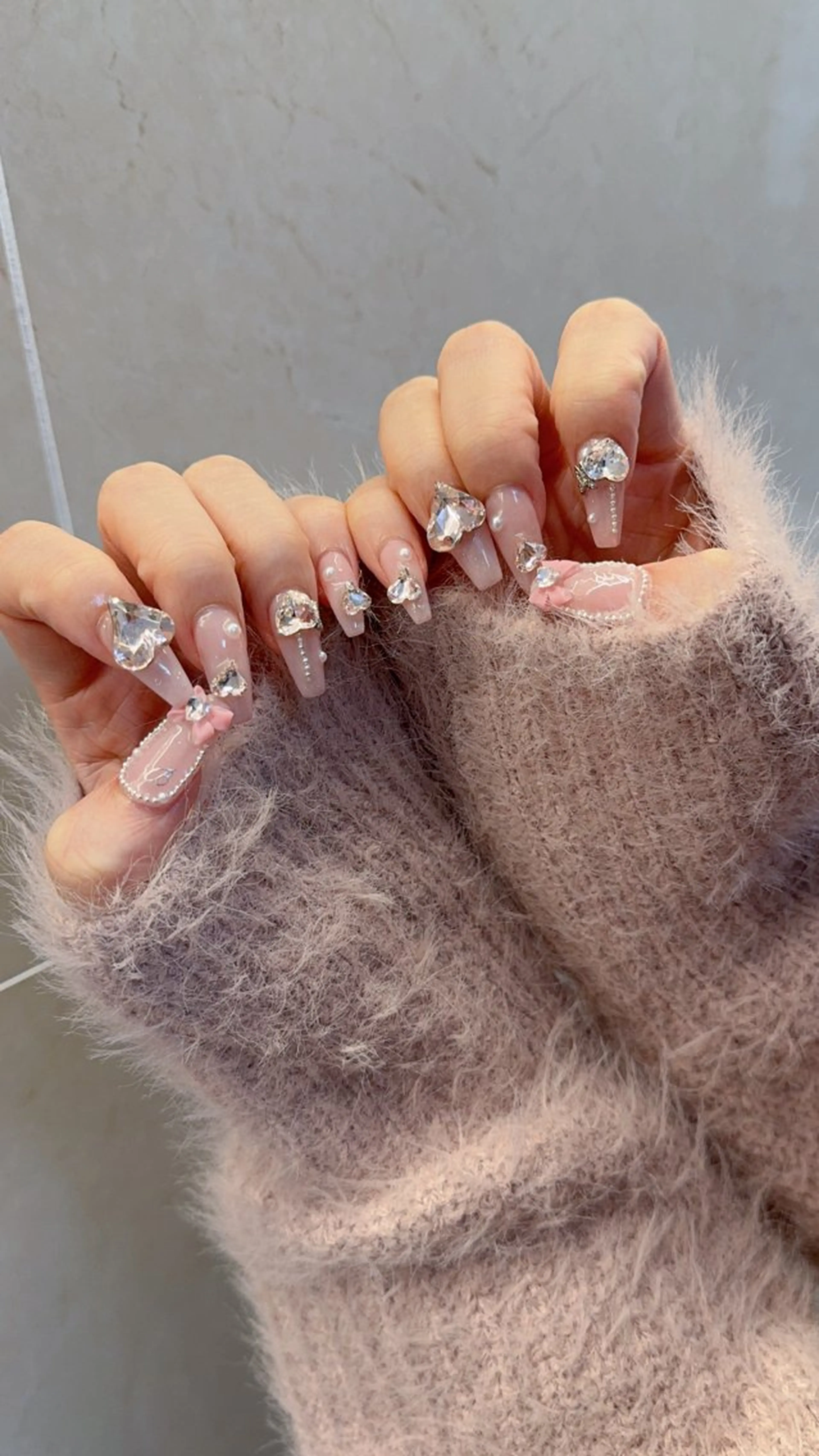 ネイル キラキラネイル 韓国ネイル ワンホンネイル nailsalon ChuColaのネイルデザイン