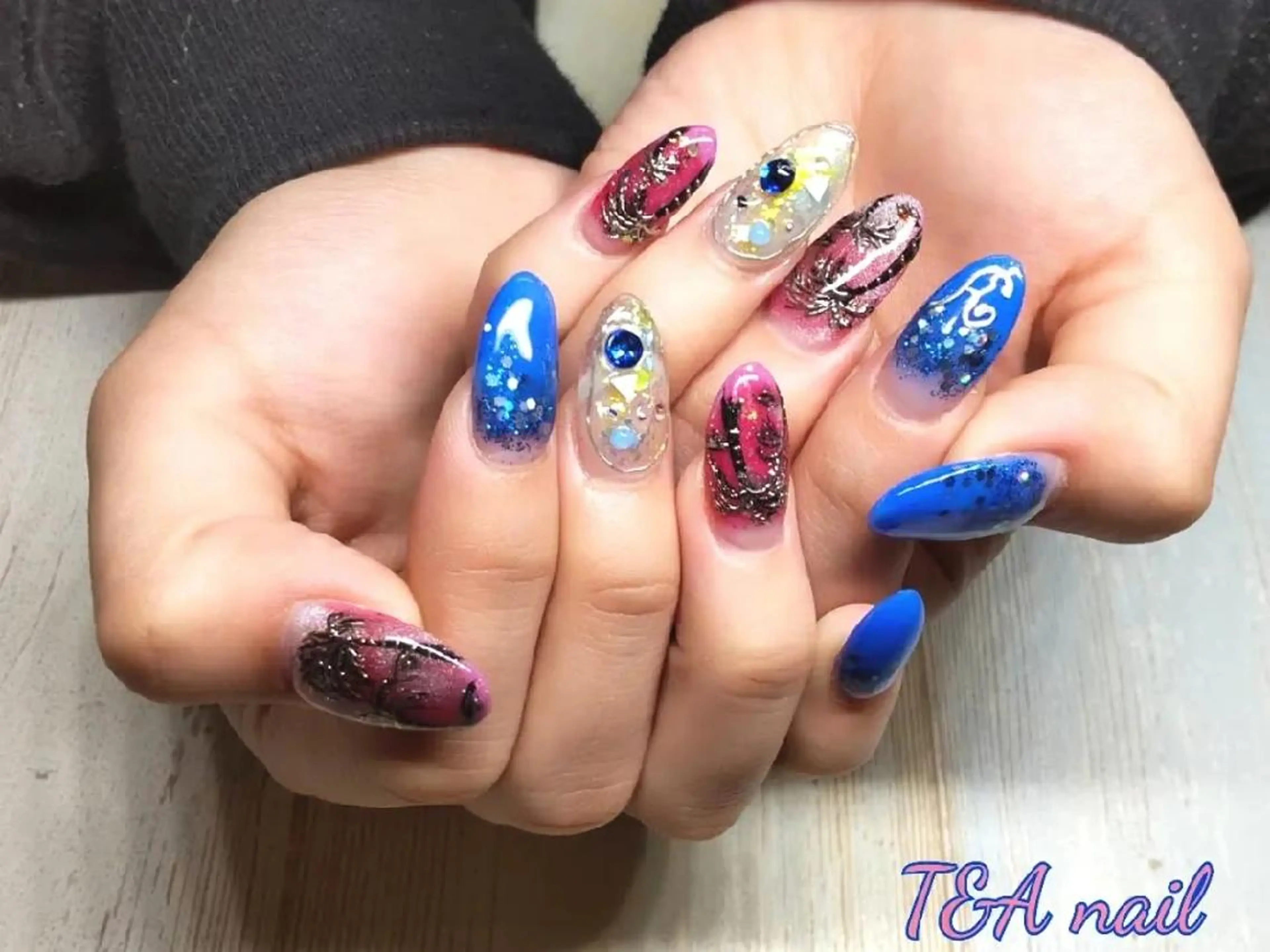 セミロング ネイル 長さ出し ジェルネイル ニュアンスネイル スカルプネイル 夏ネイル ハンドネイル T&A nailのネイルデザイン