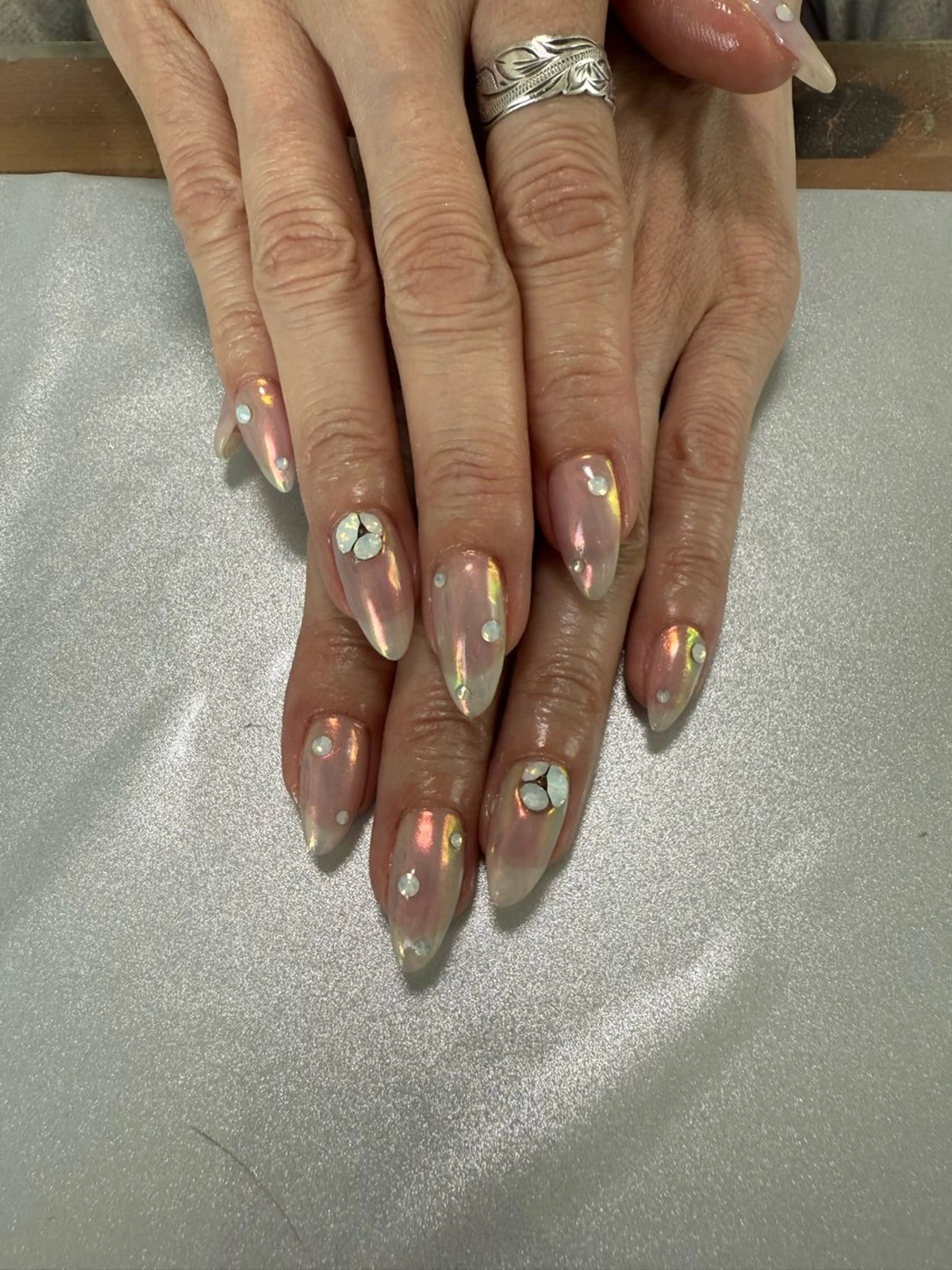 ネイル オーロラネイル AZNAIL matsudaのネイルデザイン