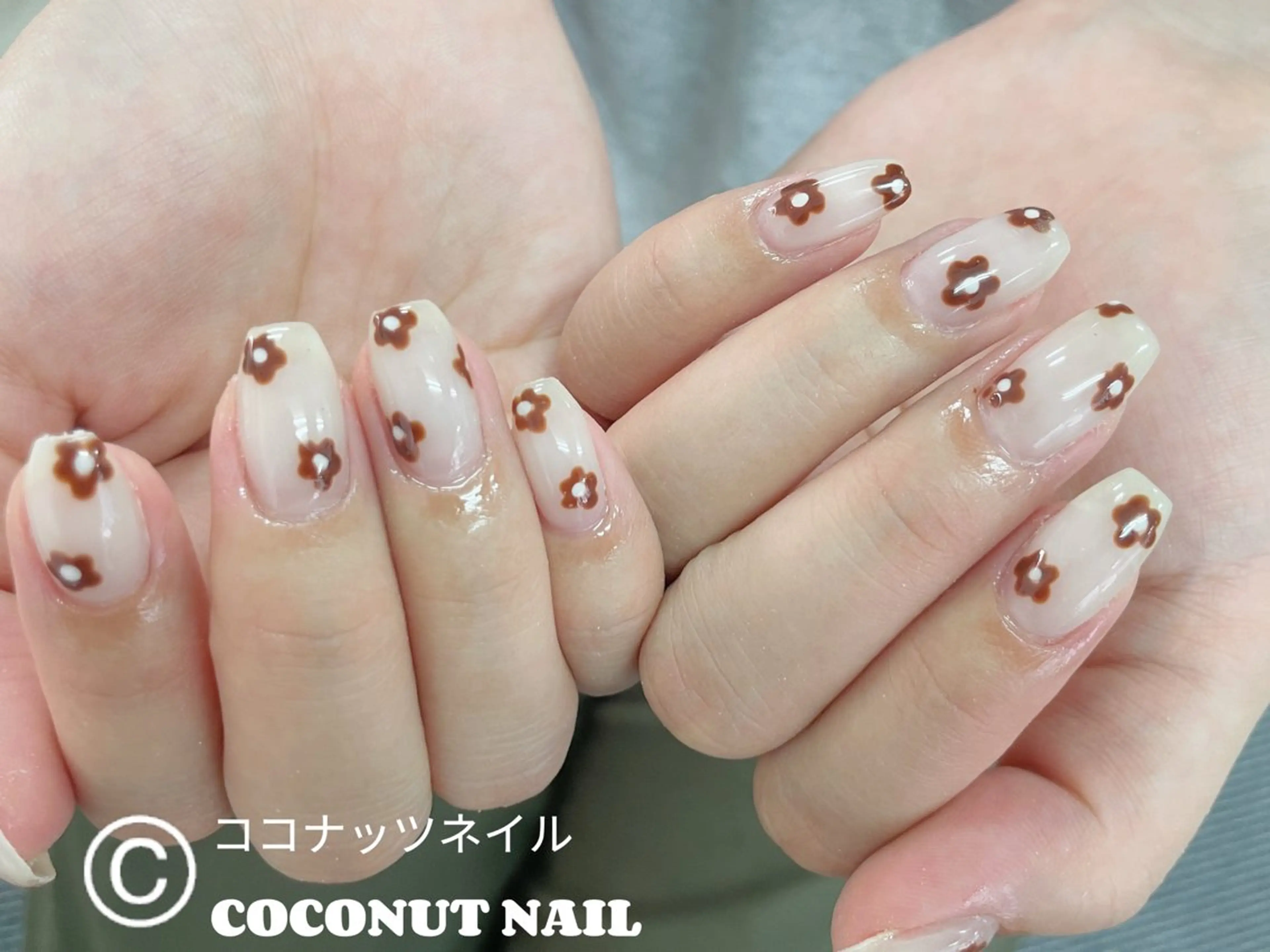ネイル べっ甲ネイル フレンチネイル キラキラネイル マグネットネイル 大理石ネイル(マーブル) ハンドネイル 神田 ココナッツのネイルデザイン