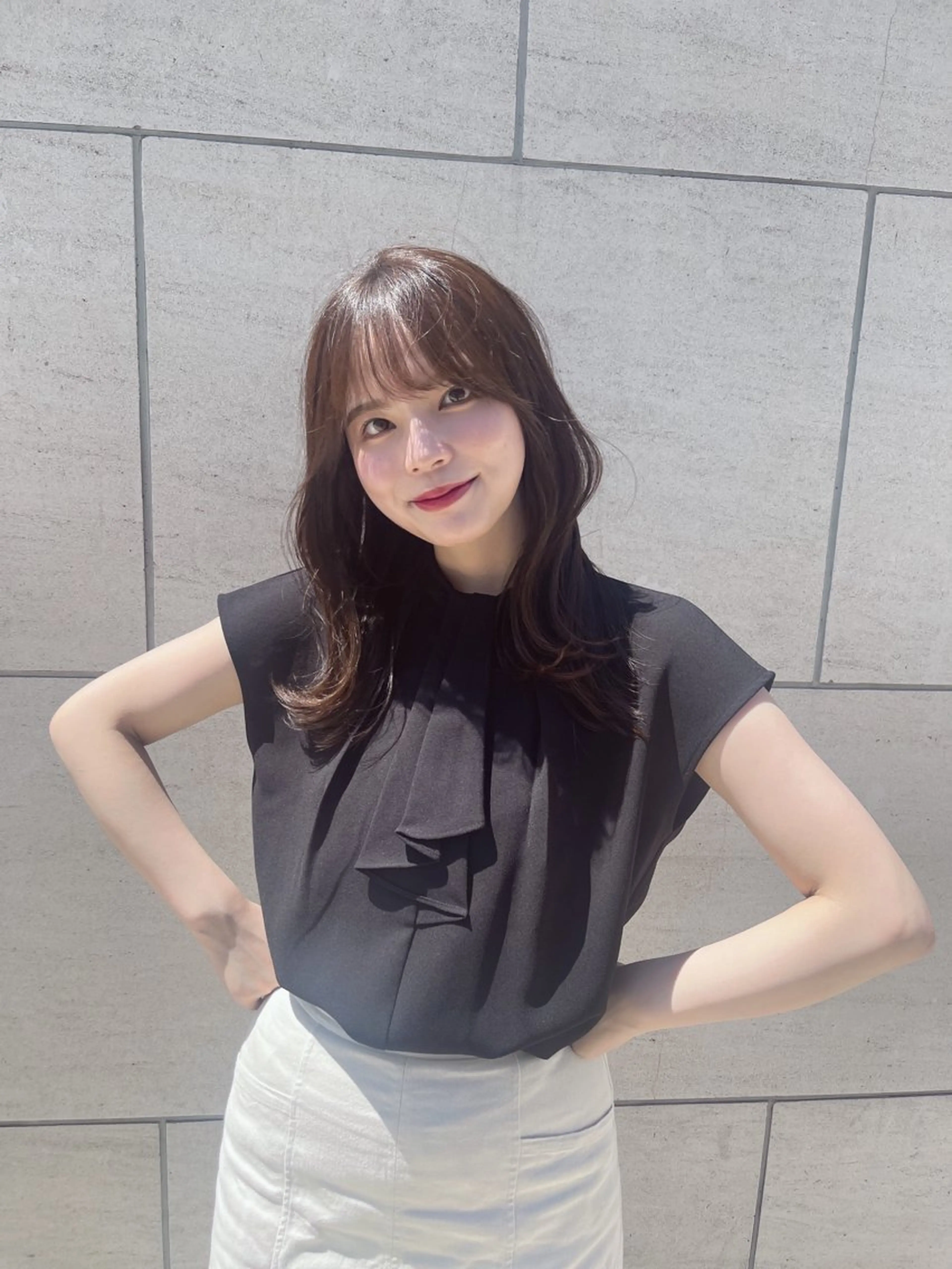 セミロング くびれヘア 中顔面短縮 顔まわり新田大翔のヘアスタイル