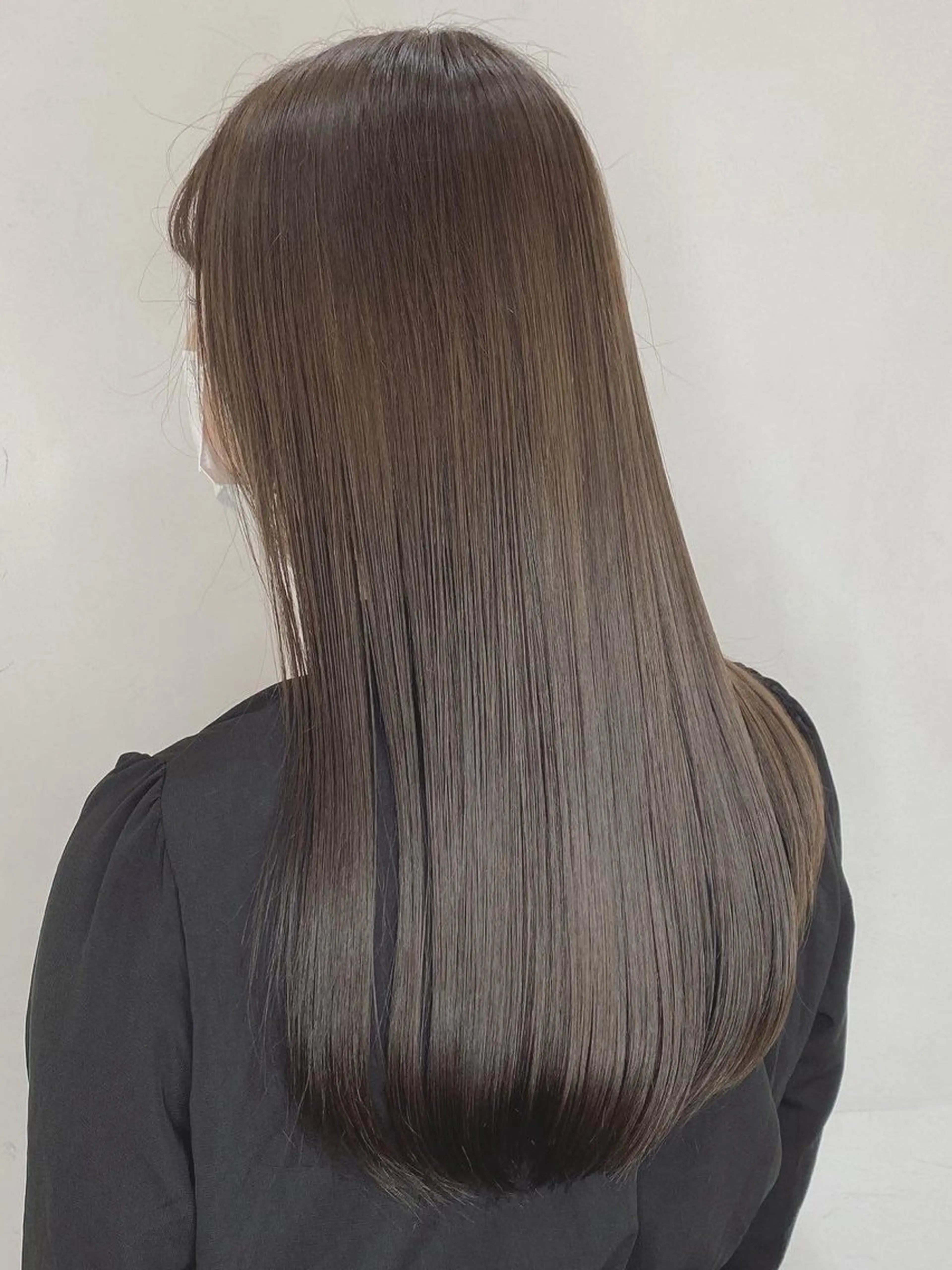 ロング 𝗠𝗜𝗞𝗨︎ ︎✦︎.ワンカラーのヘアスタイル