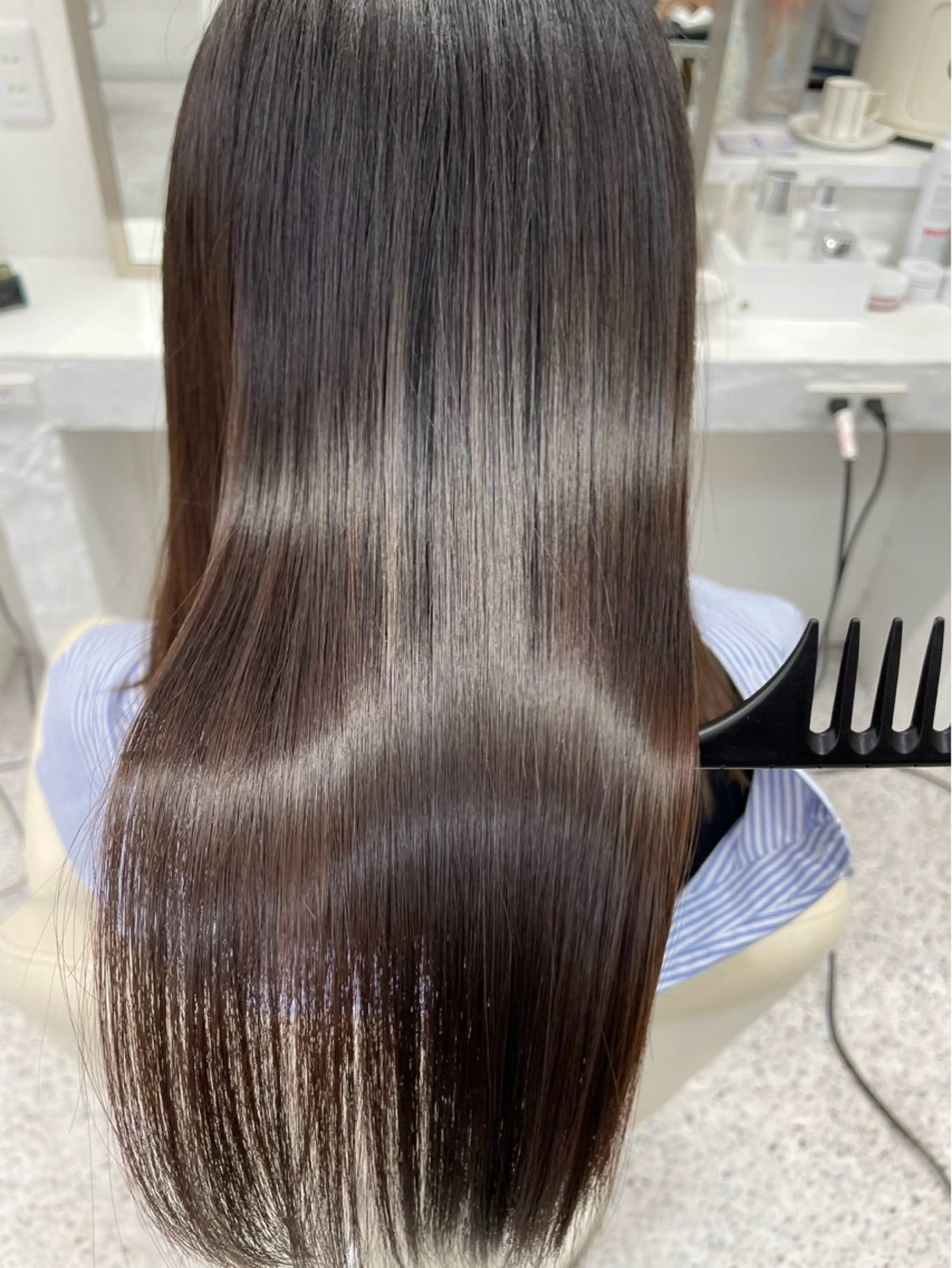 ロング 縮毛矯正 🩵LOMARLIE 倉敷KARIN🩵のヘアスタイル