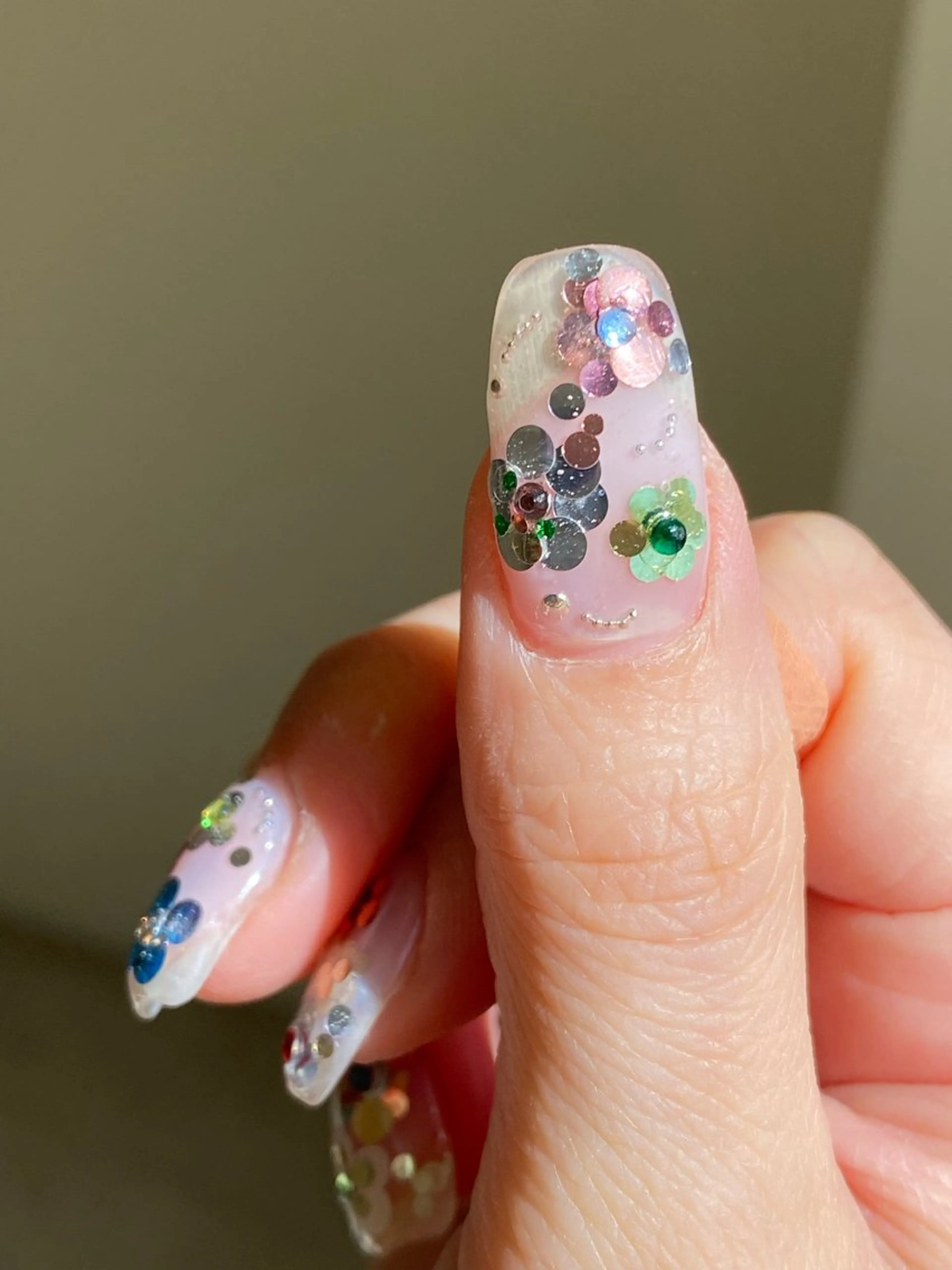 ネイル 成人式 フラッシュネイル フラワーネイル フレンチネイル ジェルネイル ハンドネイル 草加ニュアンスネイル 🌚hersのネイルデザイン